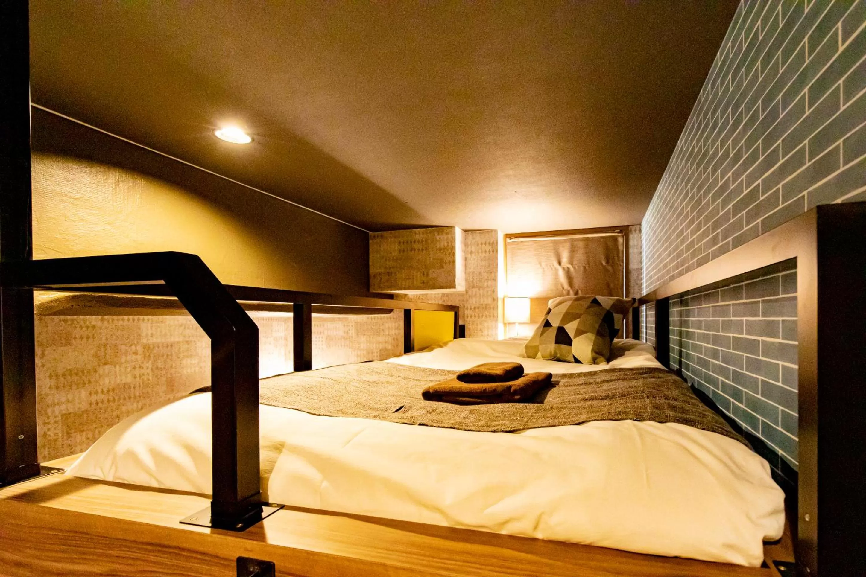 Bed in UNDER RAILWAY HOTEL AKIHABARA
