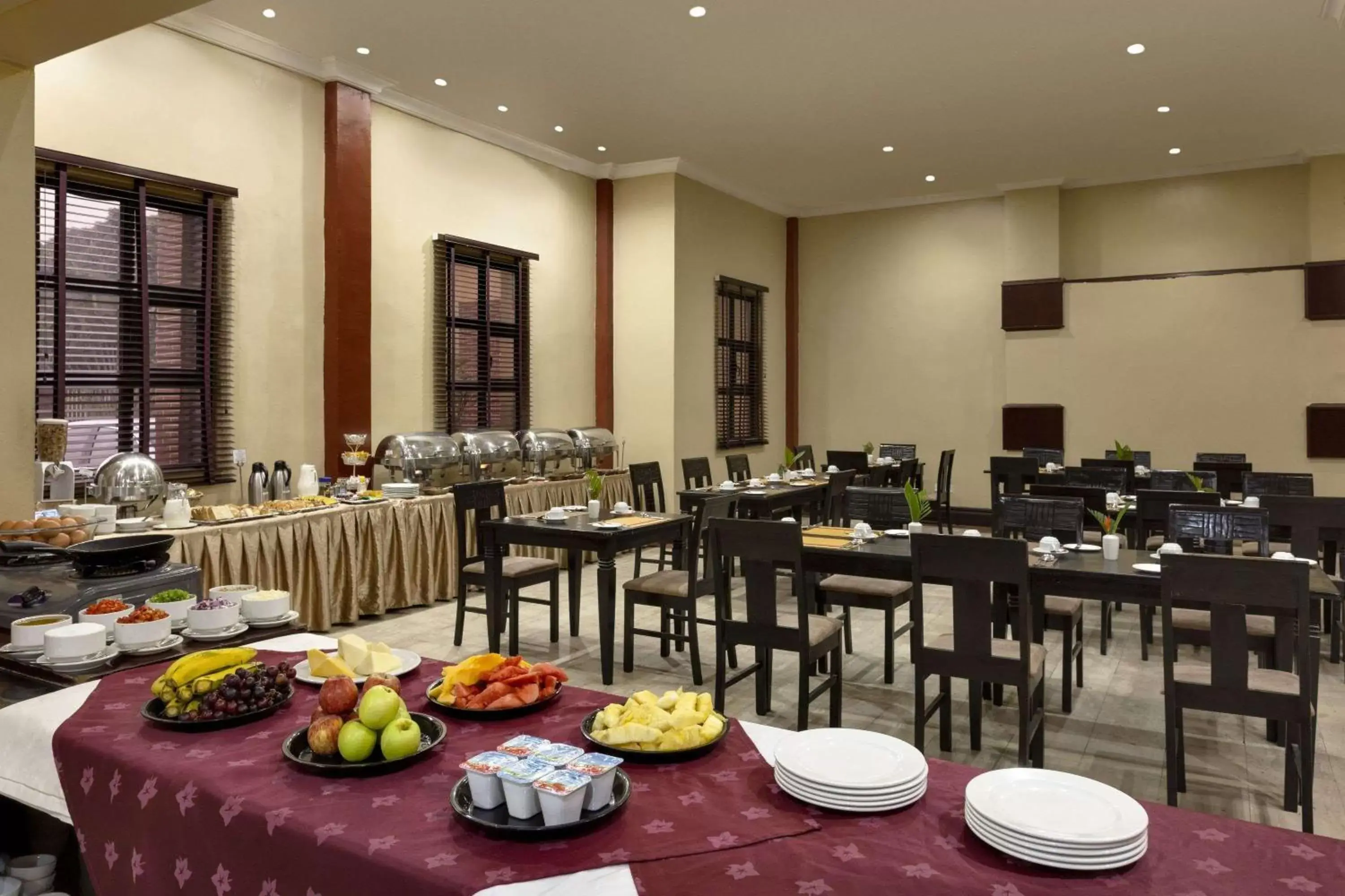 Restaurant/Places to Eat in Hawthorn Suites by Wyndham Abuja