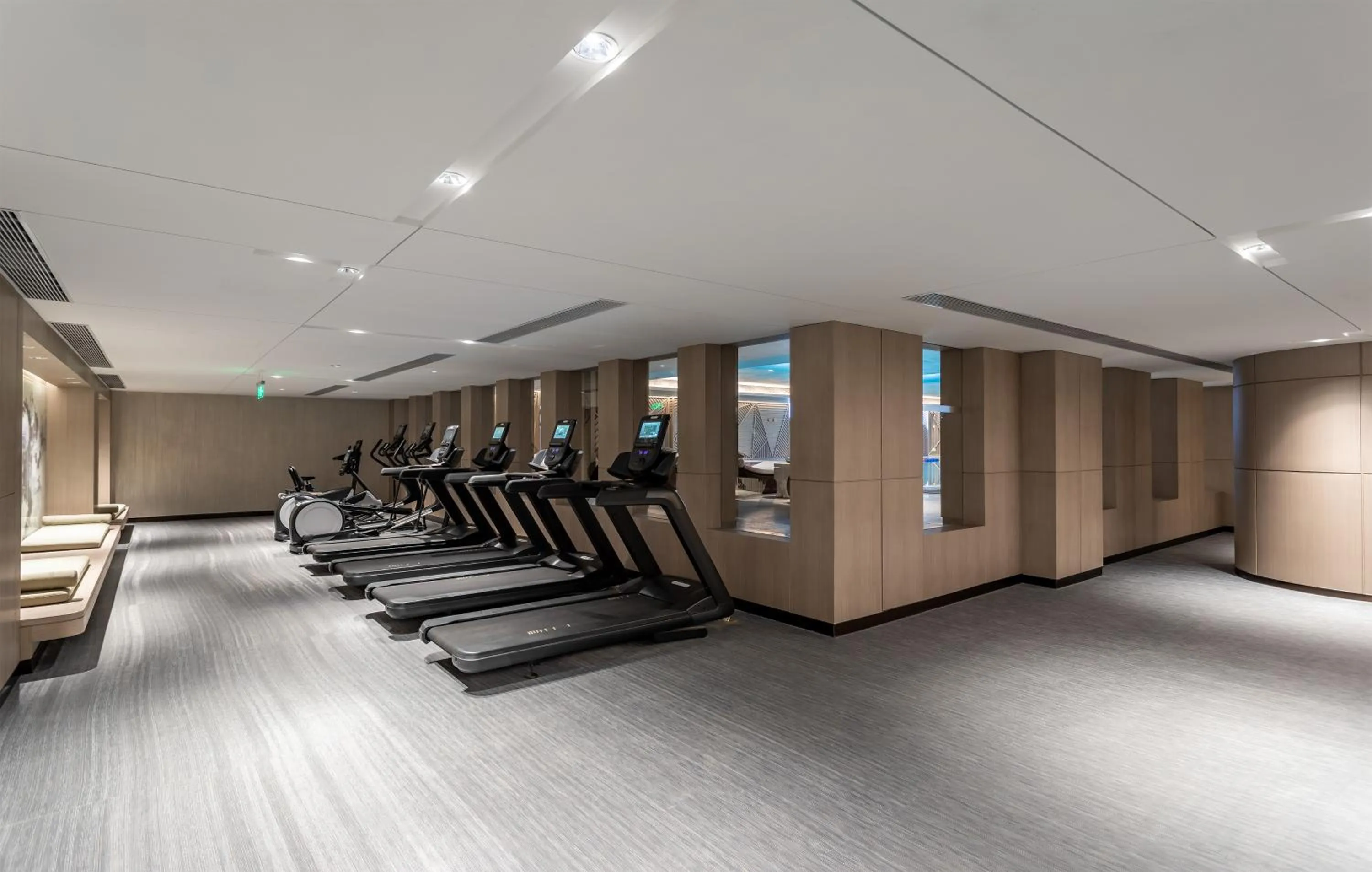 Fitness centre/facilities in HUALUXE Xi'an Chanba by IHG-西安浐灞华邑酒店-Near Xi'an International Convention Exhibition Center and Shopping mall and The Romantic show of Xi'an-Free Luggage Storage-English Service