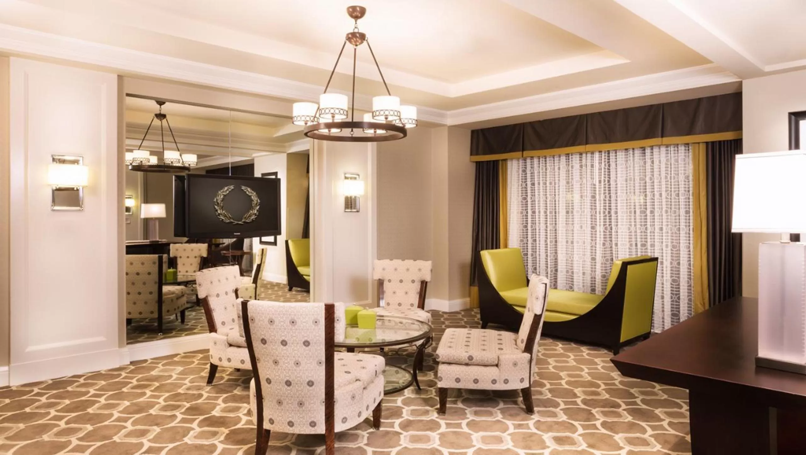 Living room in Caesars Palace Hotel & Casino