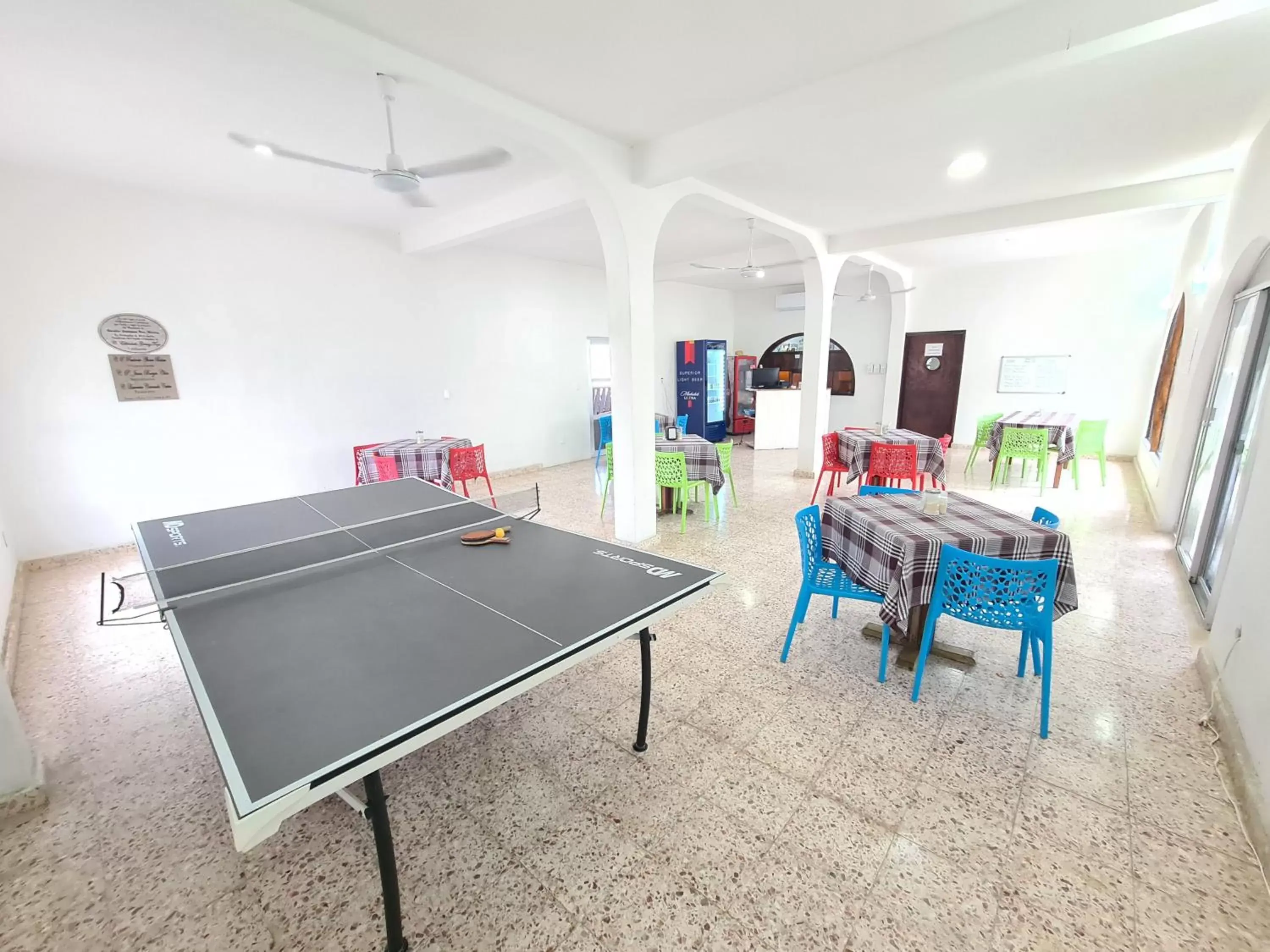 Restaurant/places to eat, Table Tennis in Hotel Vista Laguna Bacalar