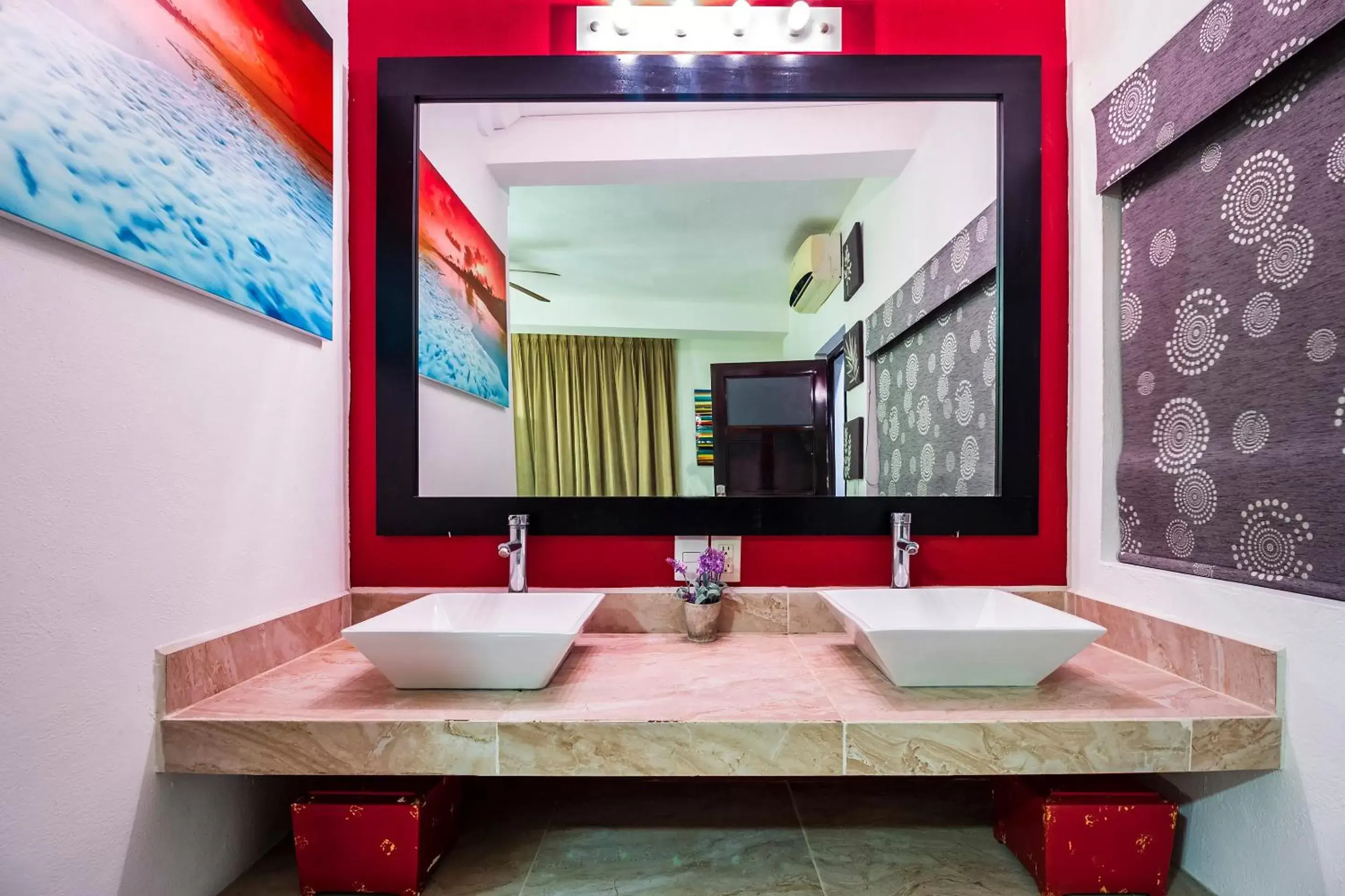Bathroom in Capital O Hotel 522, Puerto Vallarta