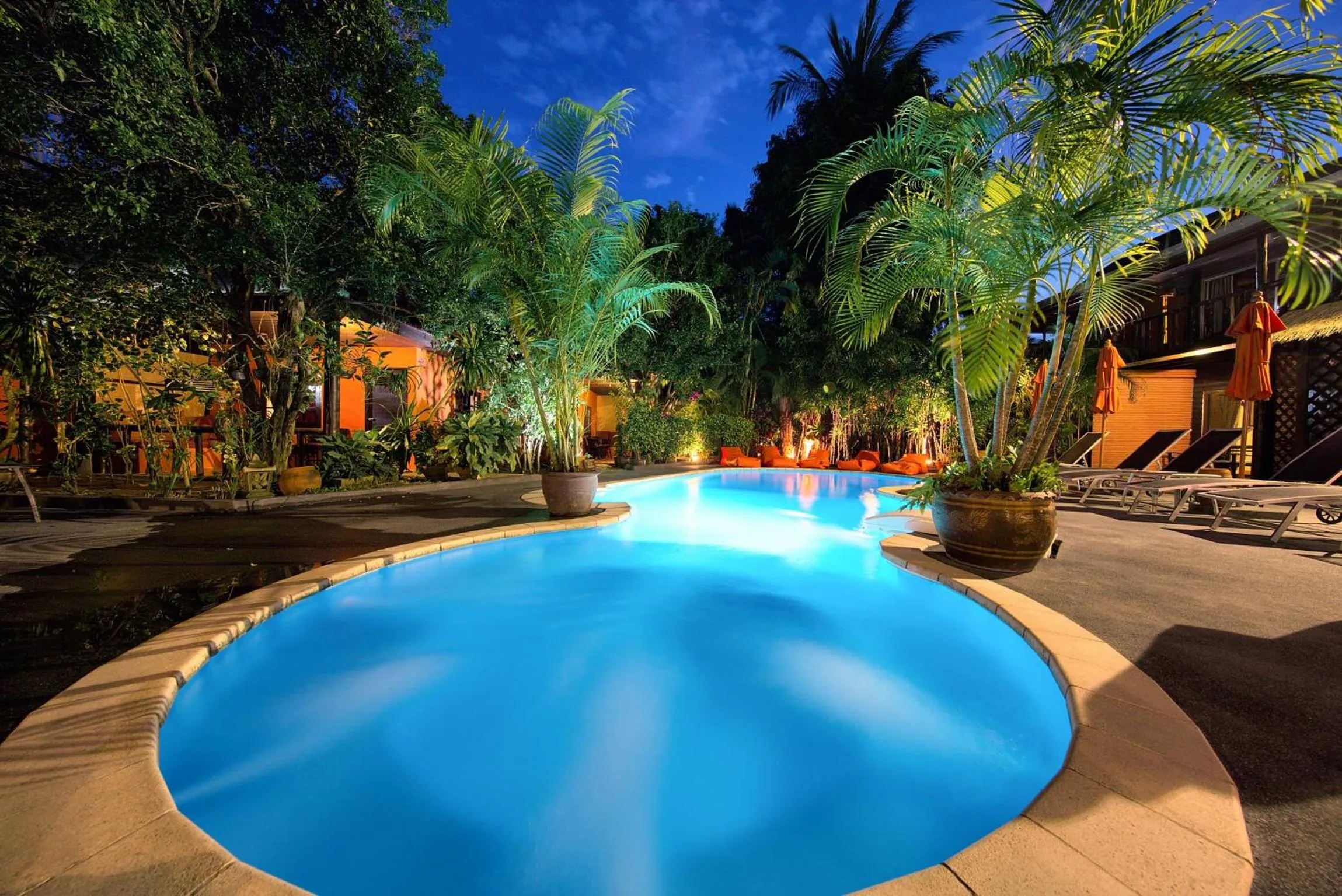 Swimming pool in Eden Bungalows Fisherman's village