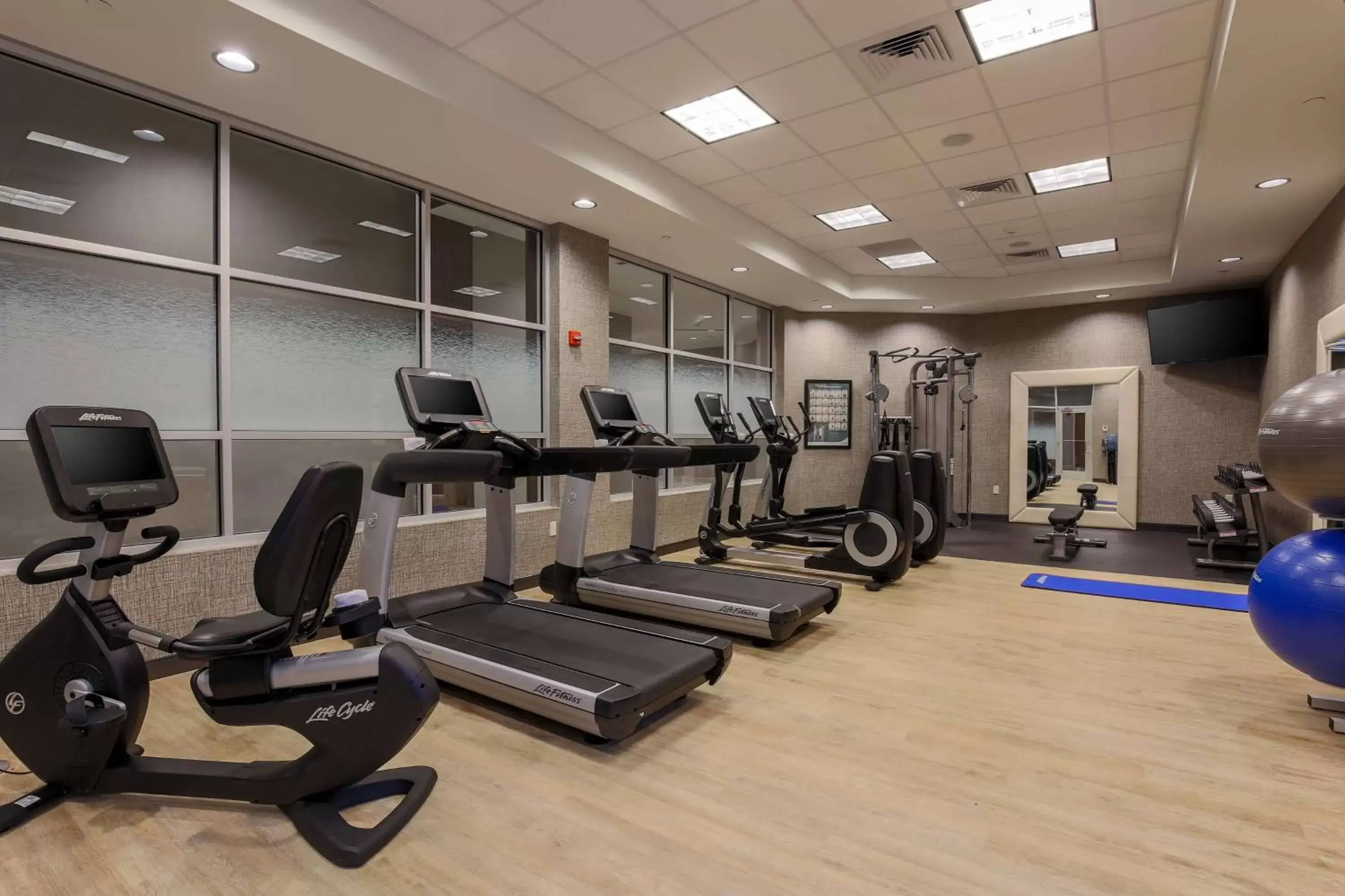 Fitness centre/facilities, Fitness Center/Facilities in DoubleTree by Hilton Evansville