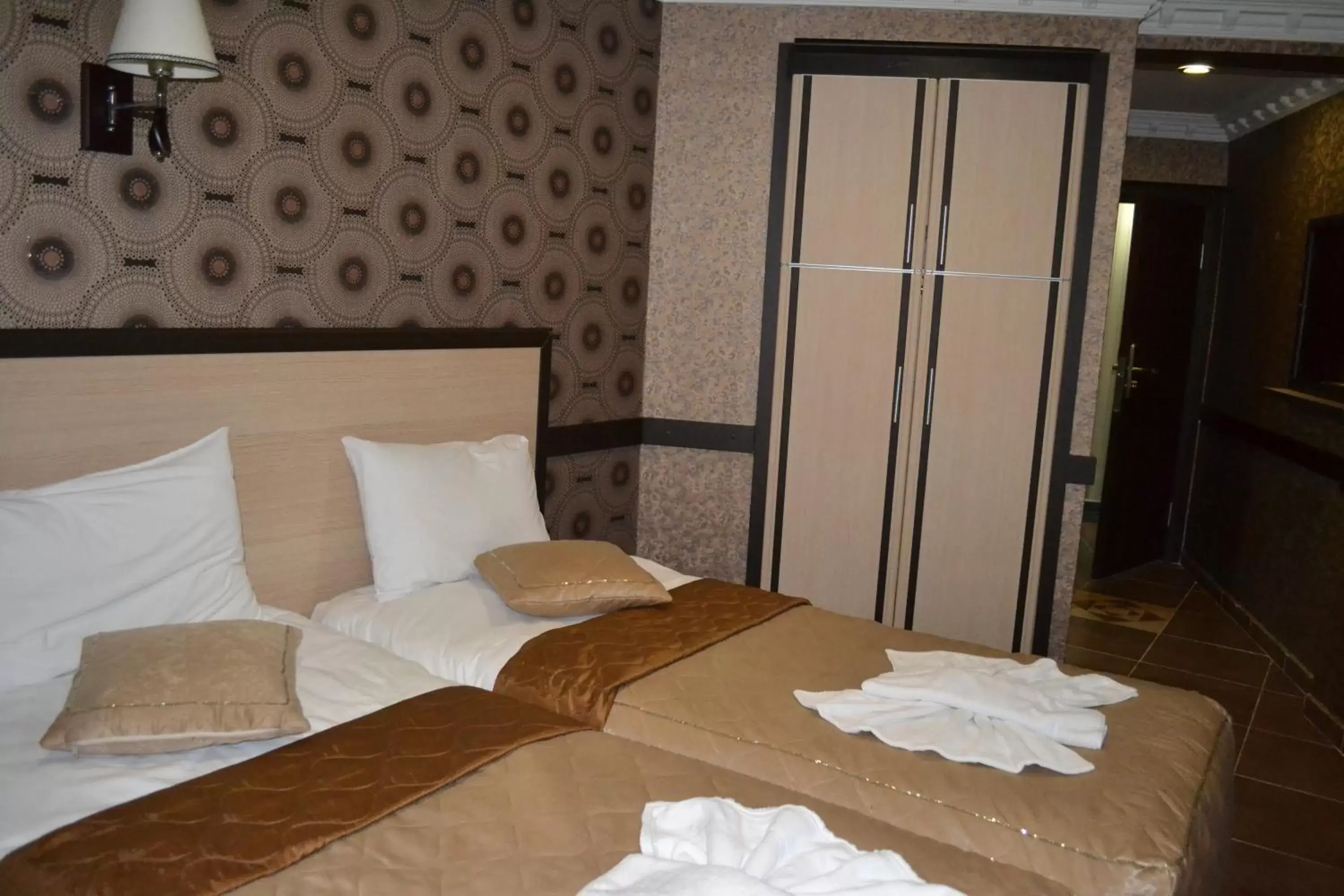Other, Bed in Ares Hotel