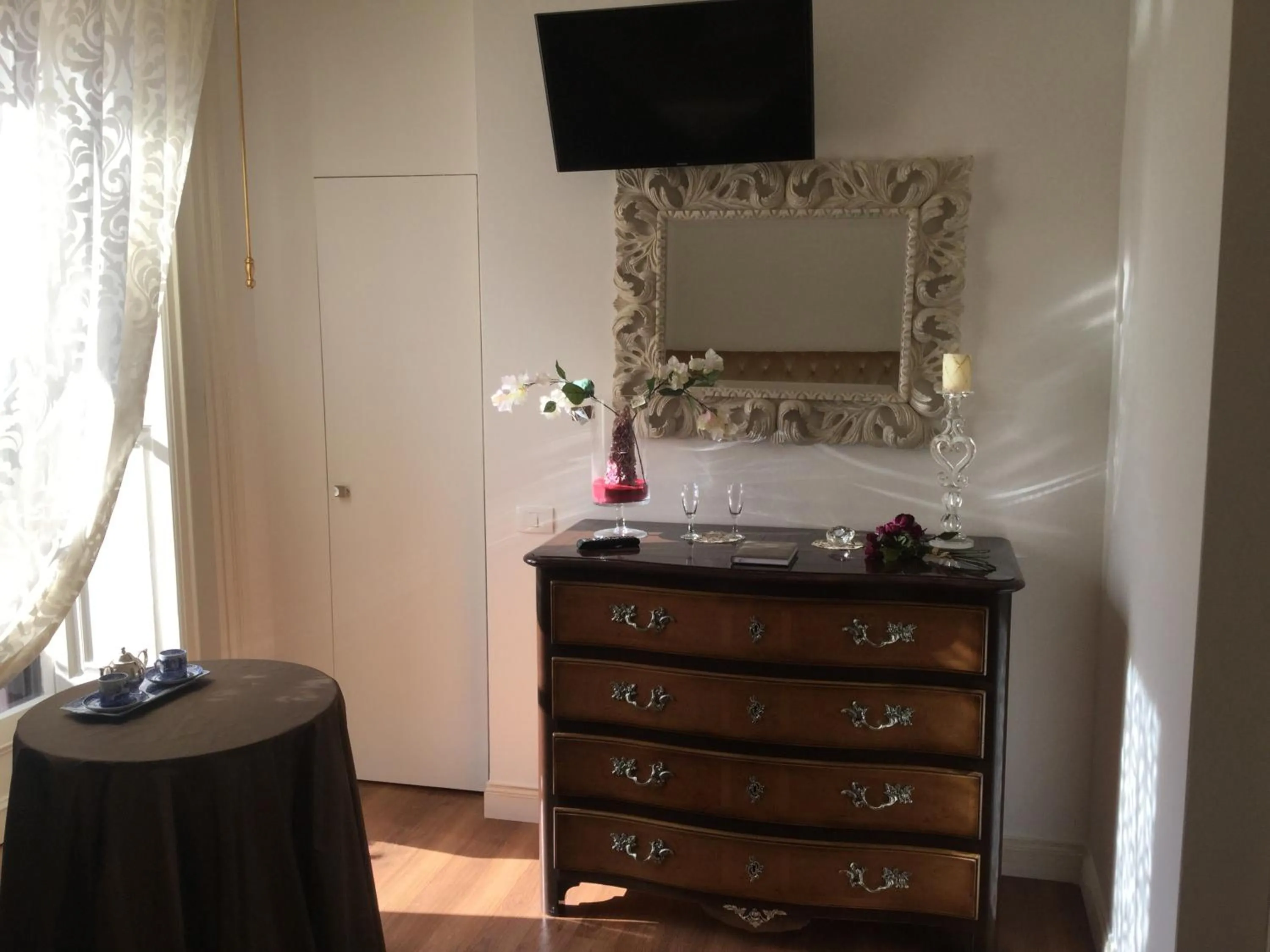 Decorative detail in B&B Palazzo del Teatro