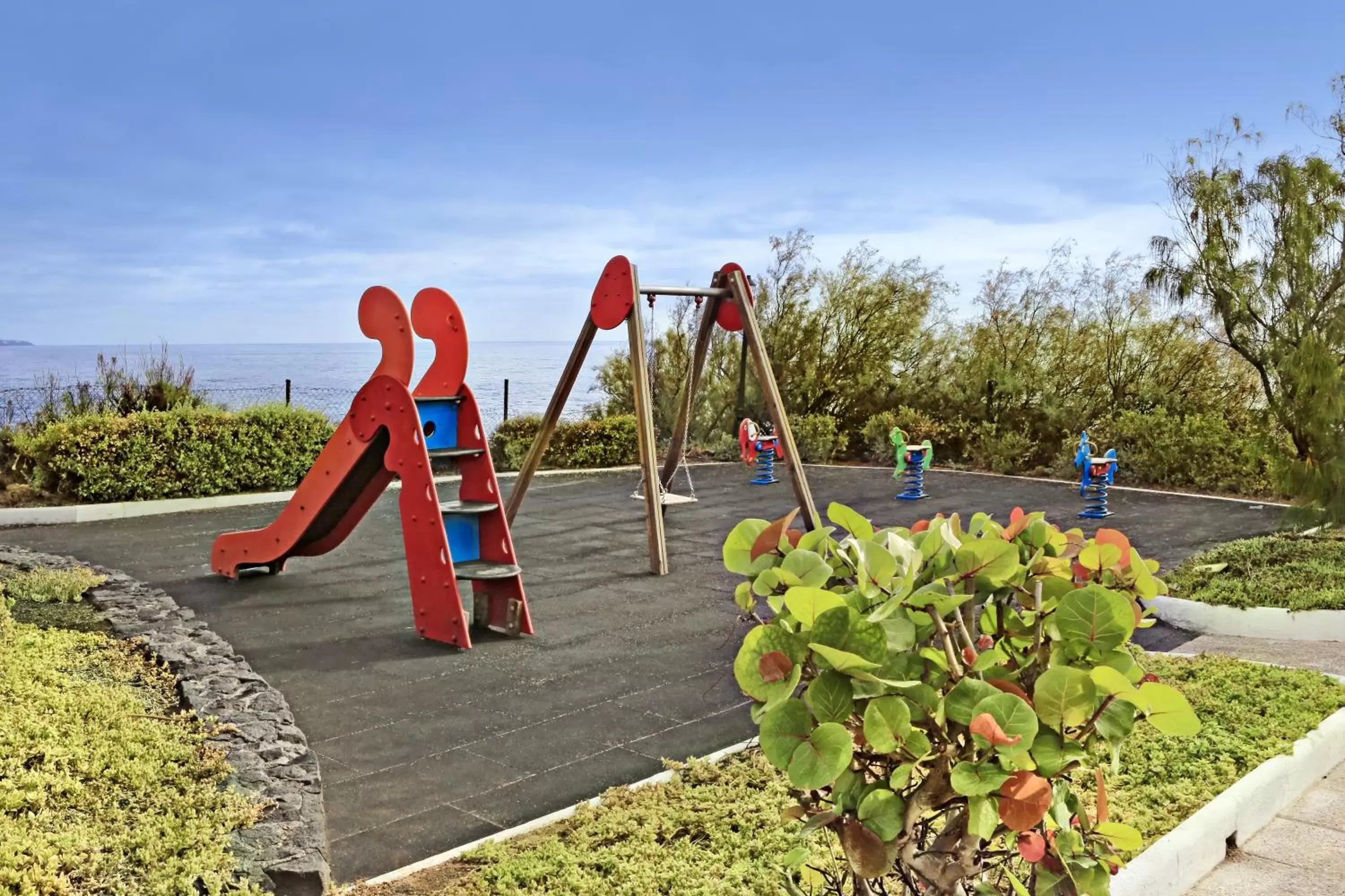 Children play ground, Children's Play Area in H10 Taburiente Playa