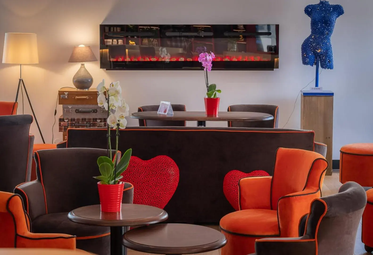 Living room, Lounge/Bar in LE M HOTEL & SPA HONFLEUR