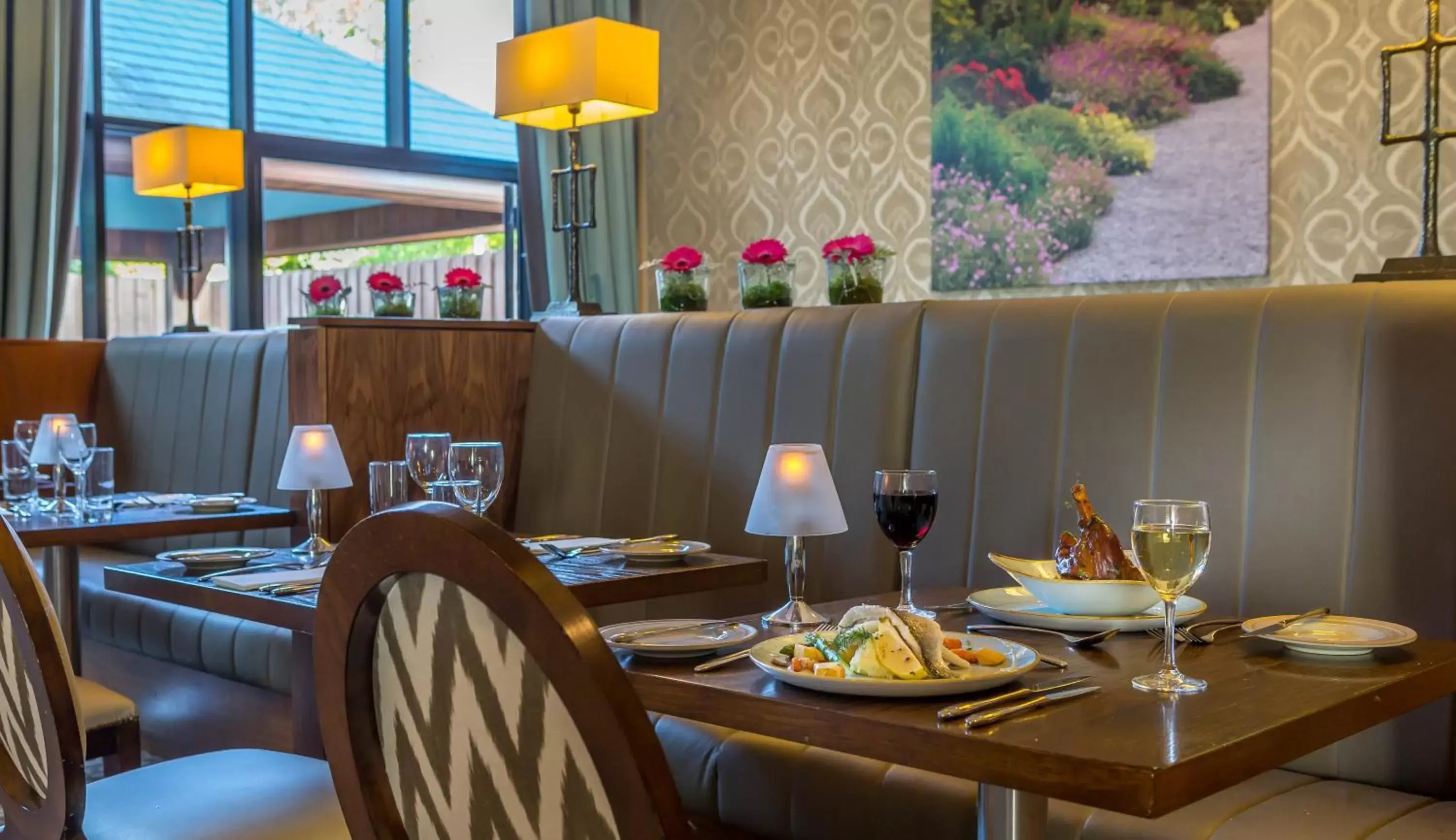 Lounge or bar, Restaurant/Places to Eat in Loughrea Hotel & Spa