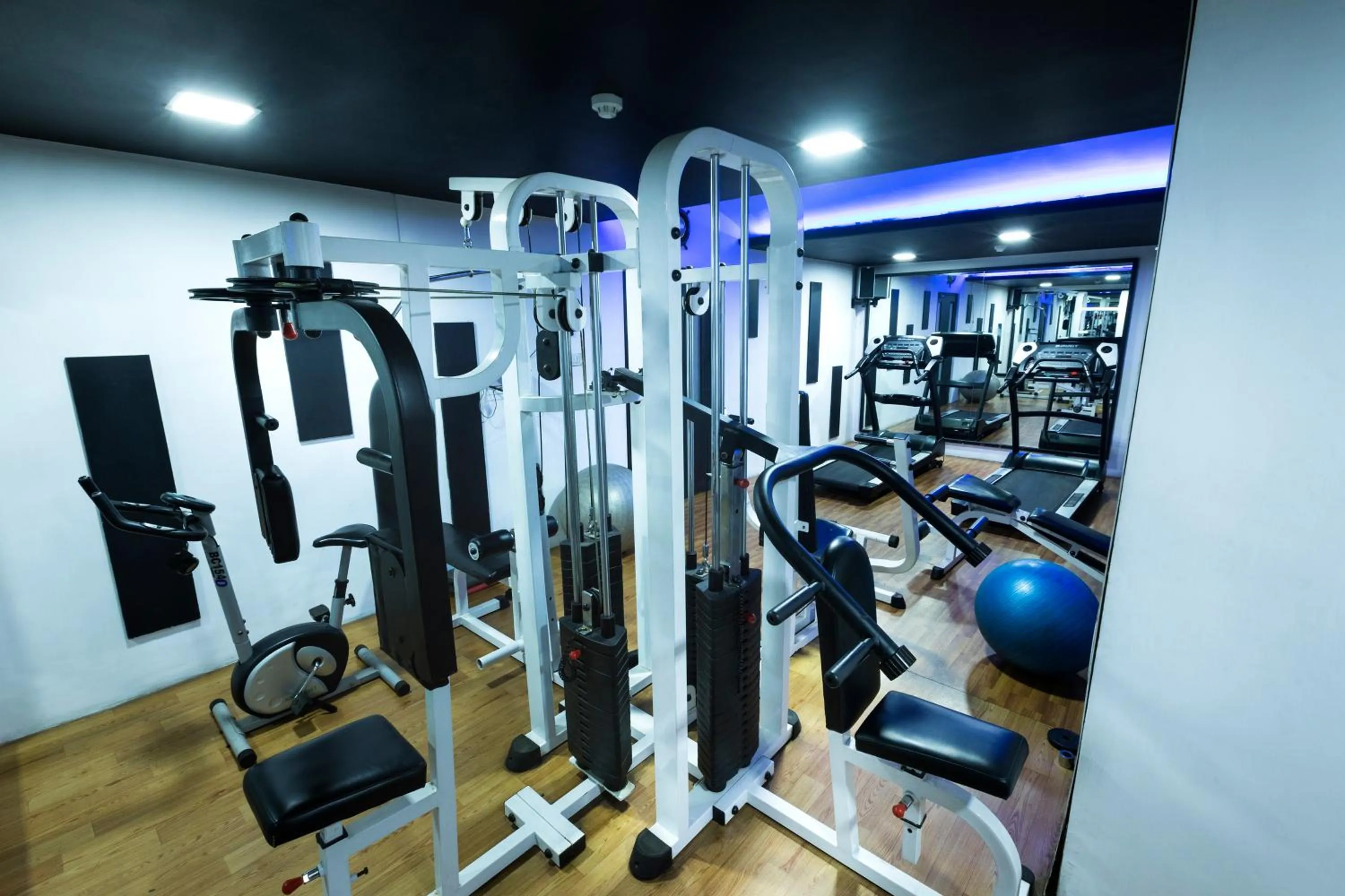 Fitness centre/facilities in Hotel Grand Residence