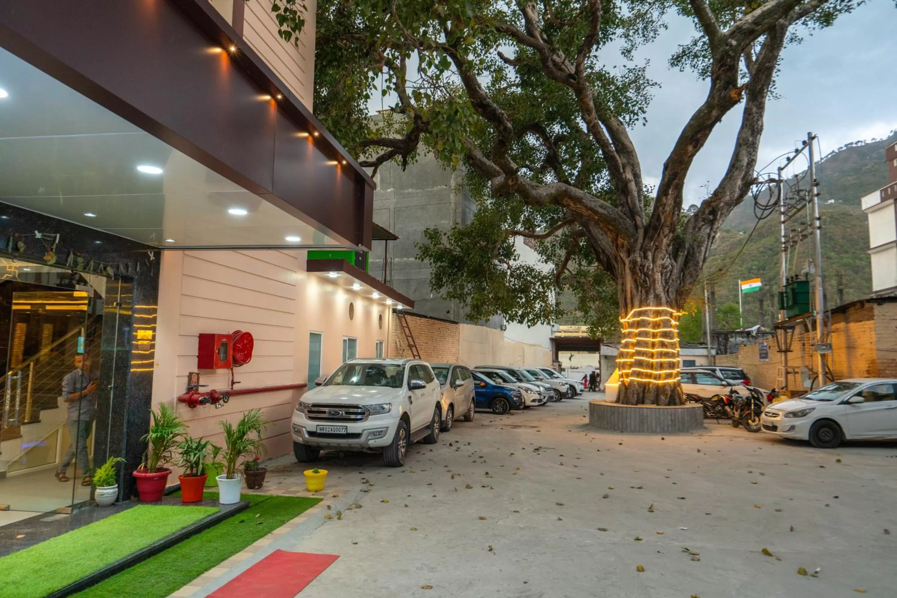 Parking in Hotel The Vaishvik