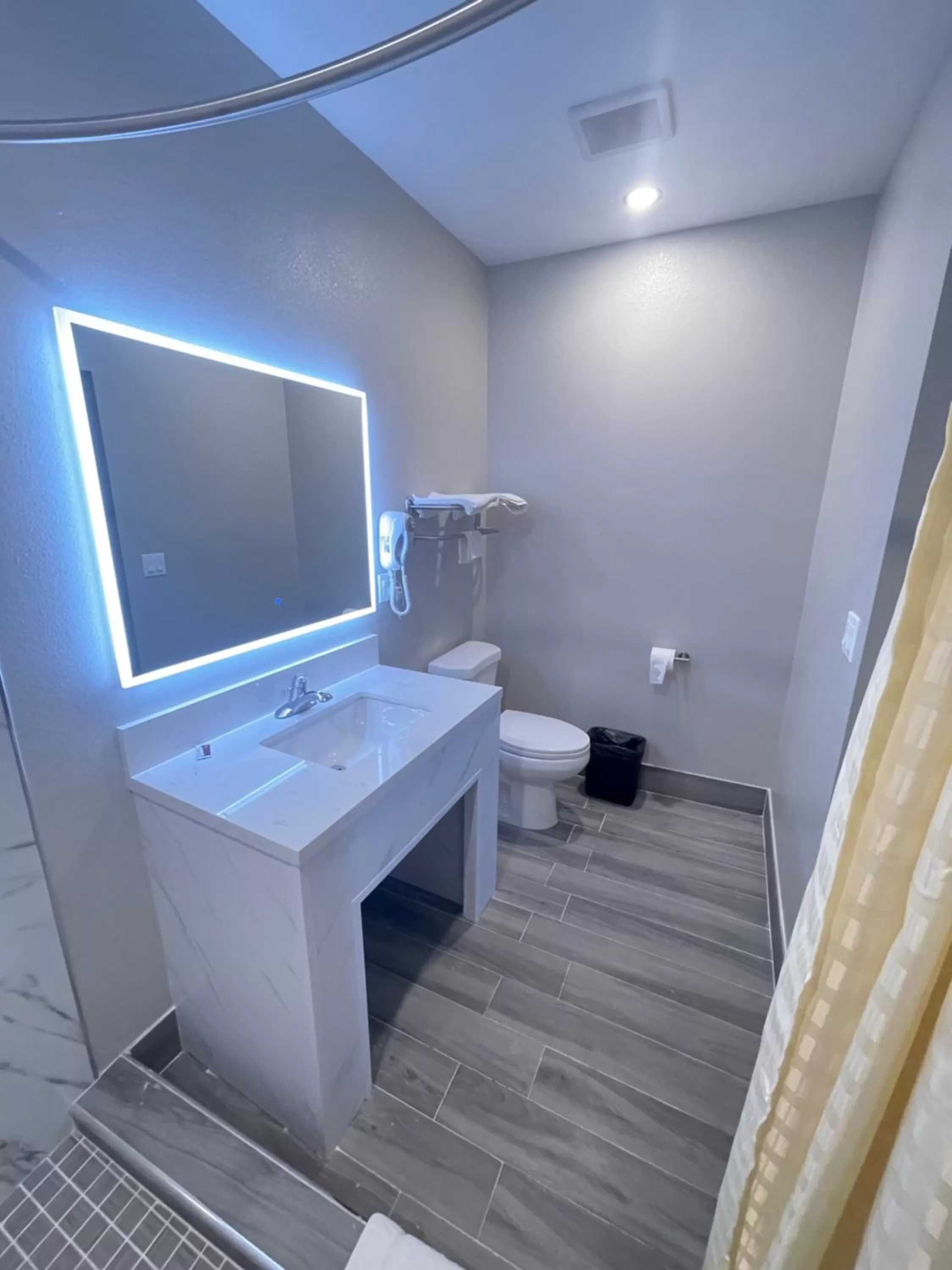 Bathroom in Stadium Inn & Spas