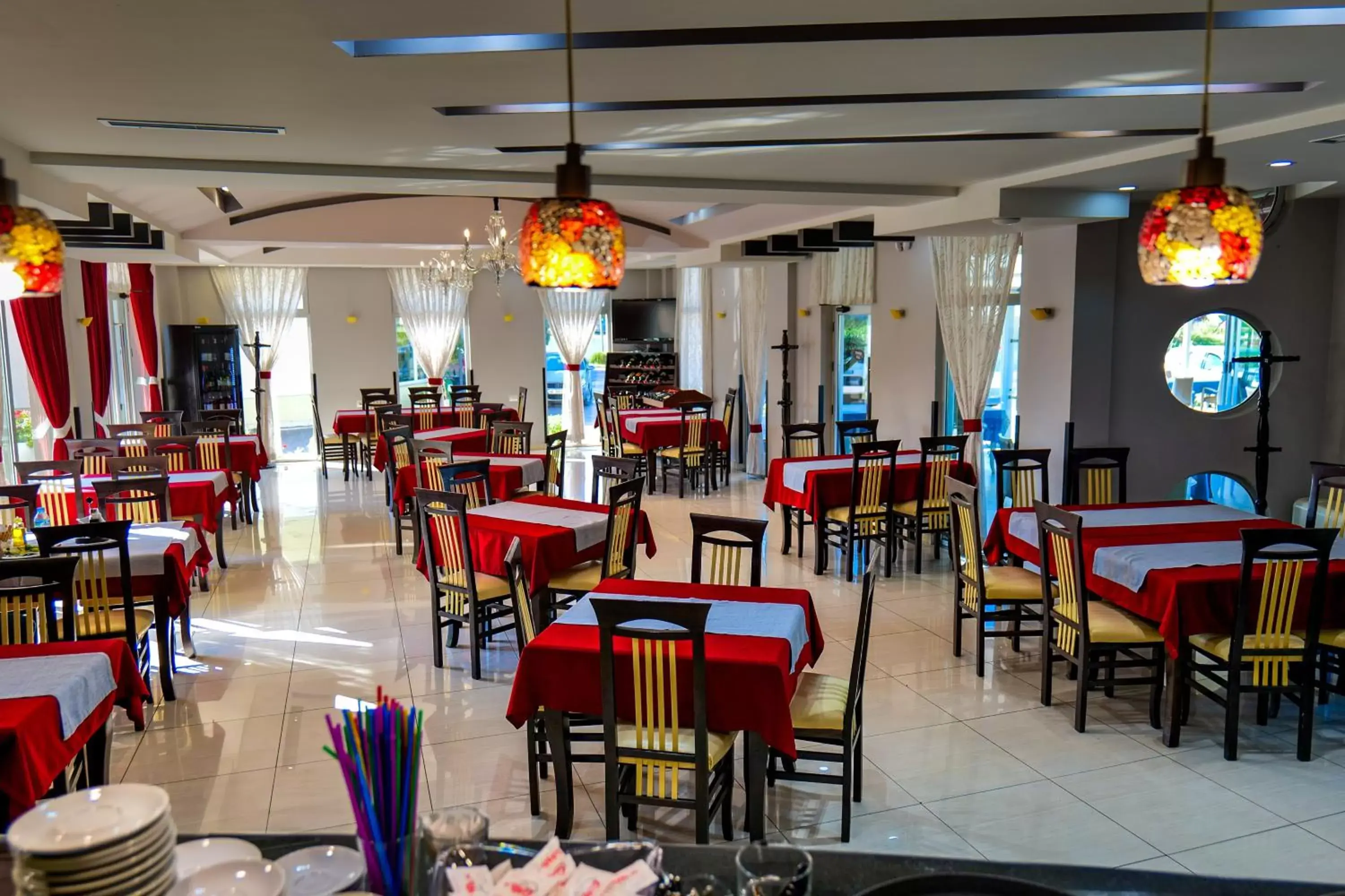 Restaurant/Places to Eat in LORD Hotel Tirana
