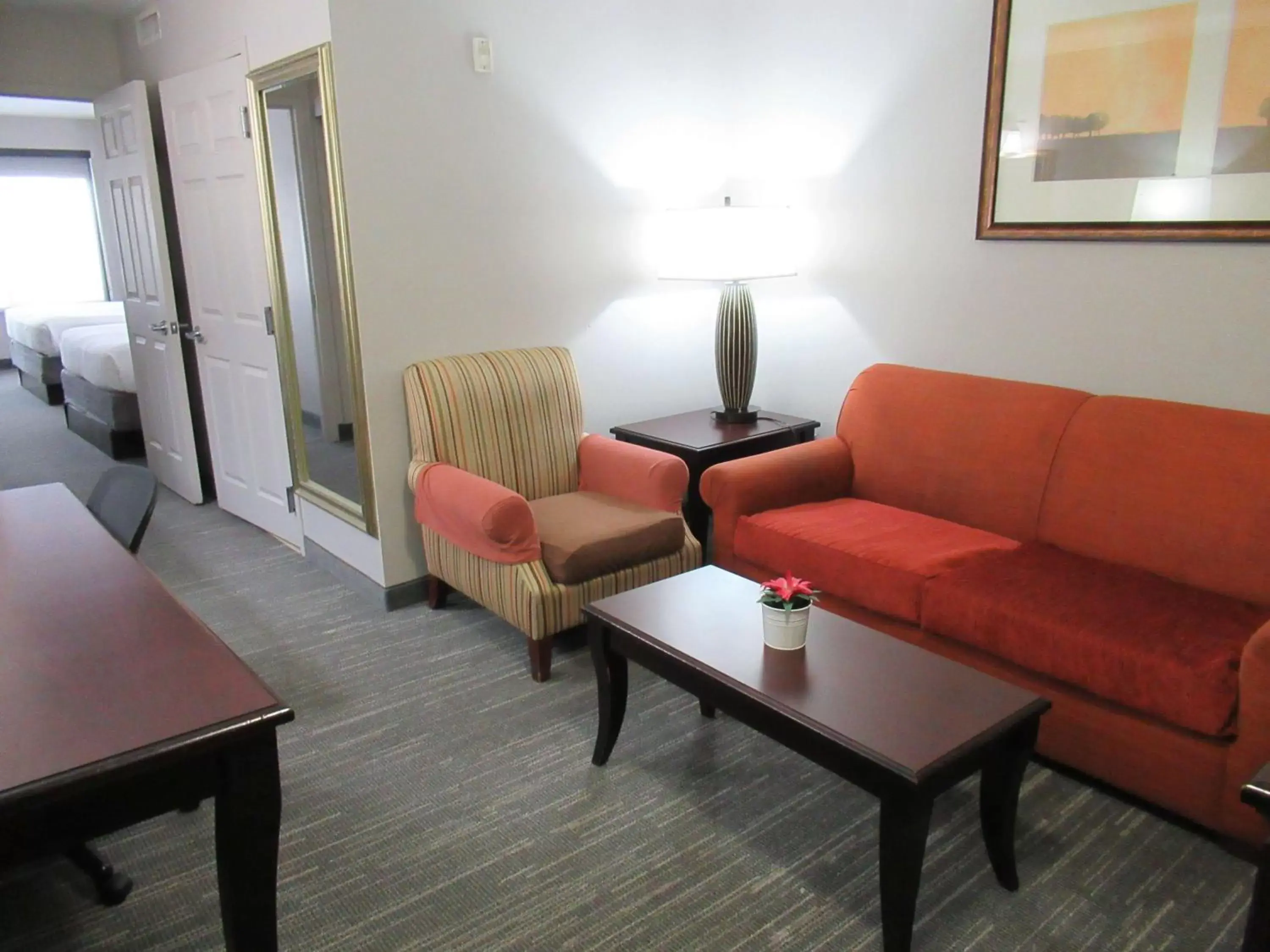 Photo of the whole room, Seating Area in Country Inn & Suites by Radisson, Ontario at Ontario Mills, CA