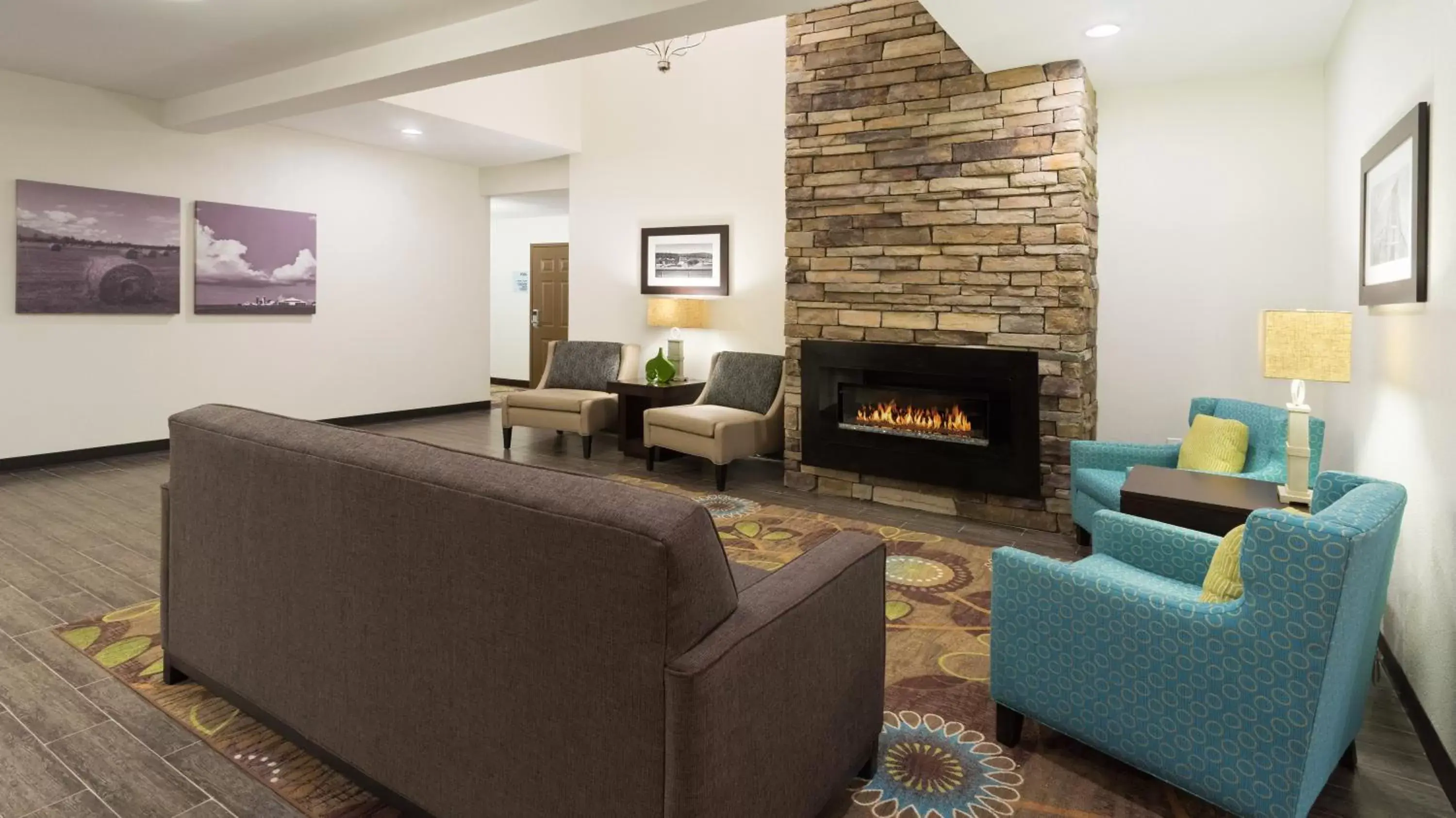Property building, Seating Area in Holiday Inn Express & Suites Wyomissing, an IHG Hotel