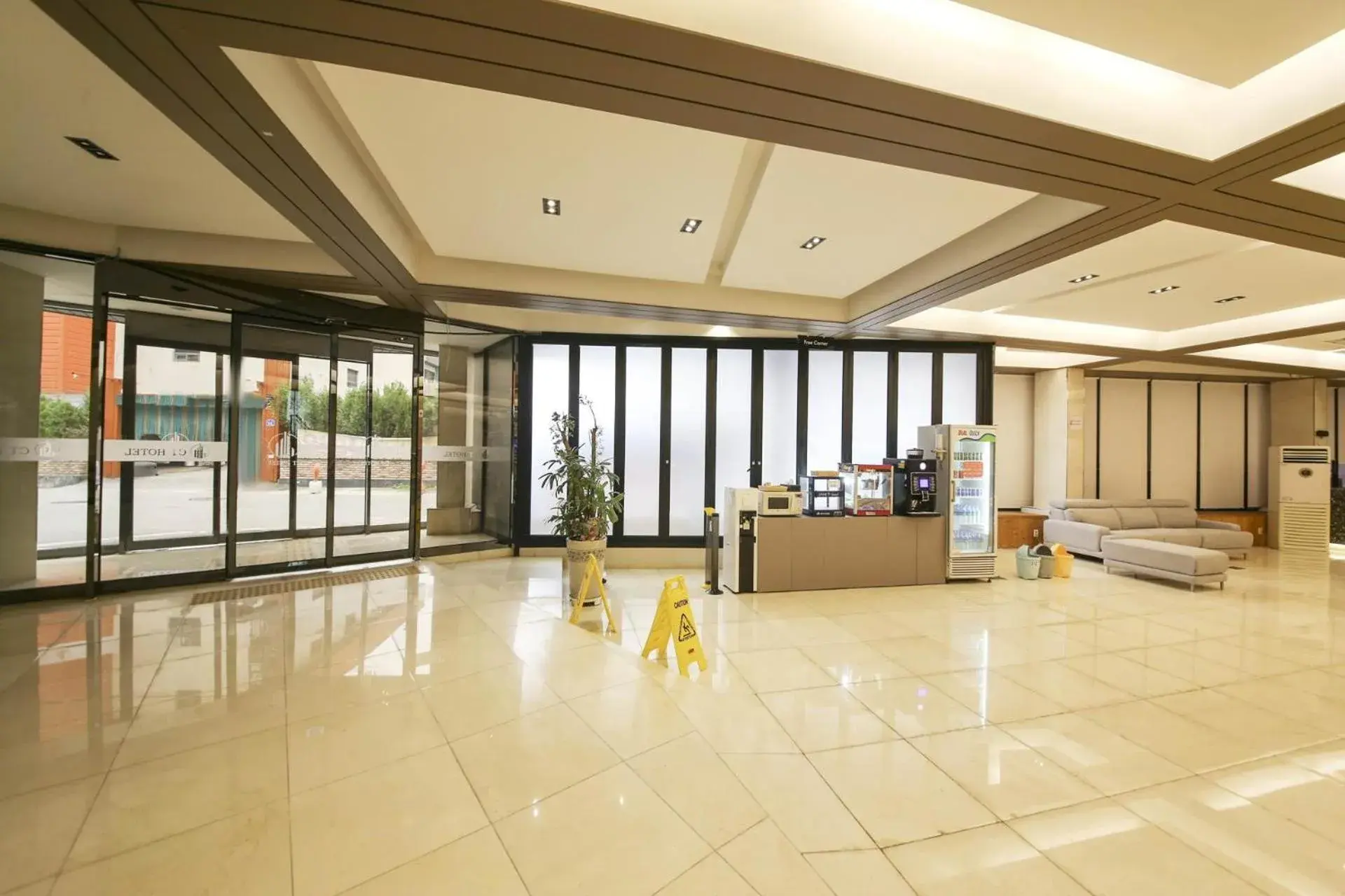 Property building in Benikea hotel Property building in Benikea hotel