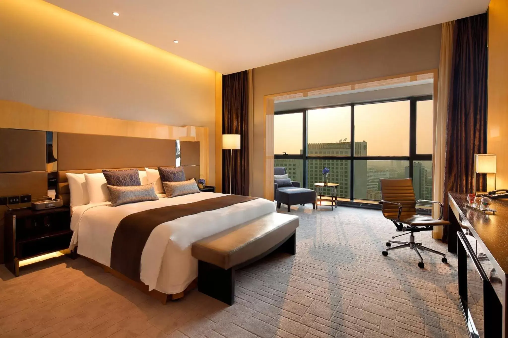 Photo of the whole room, Bed in Crowne Plaza Beijing Lido by IHG Photo of the whole room, Bed in Crowne Plaza Beijing Lido by IHG