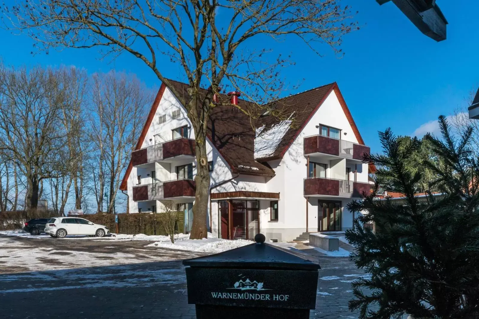 Property building, Winter in Ringhotel Warnemünder Hof