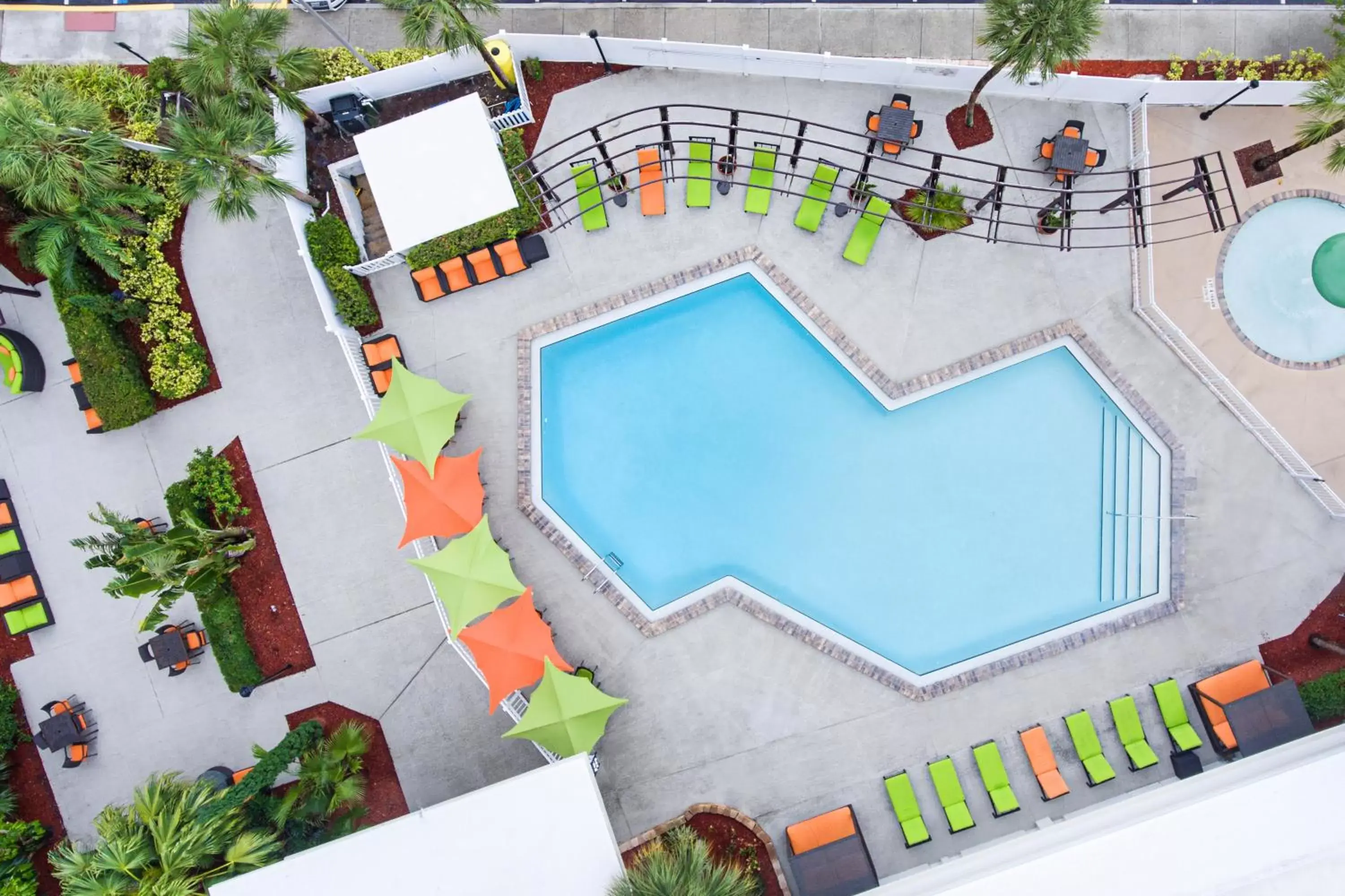 Swimming pool, Pool View in Holiday Inn & Suites Across From Universal Orlando, an IHG Hotel