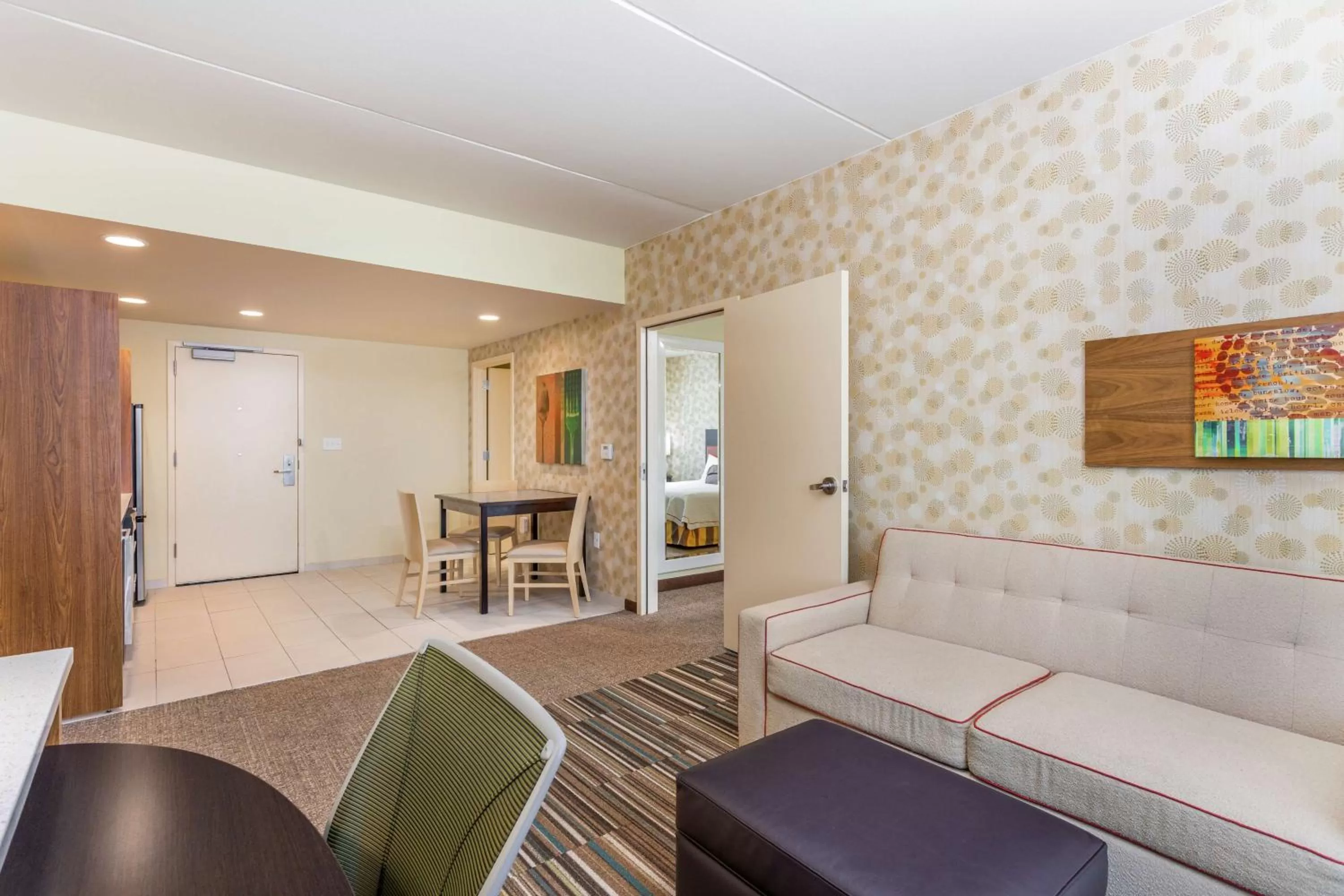 Living room in Home2 Suites by Hilton Albany Airport/Wolf Rd