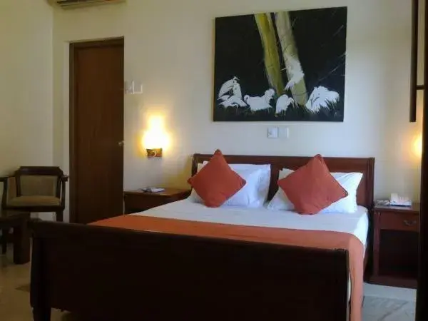 Photo of the whole room, Bed in Silvikris Villa