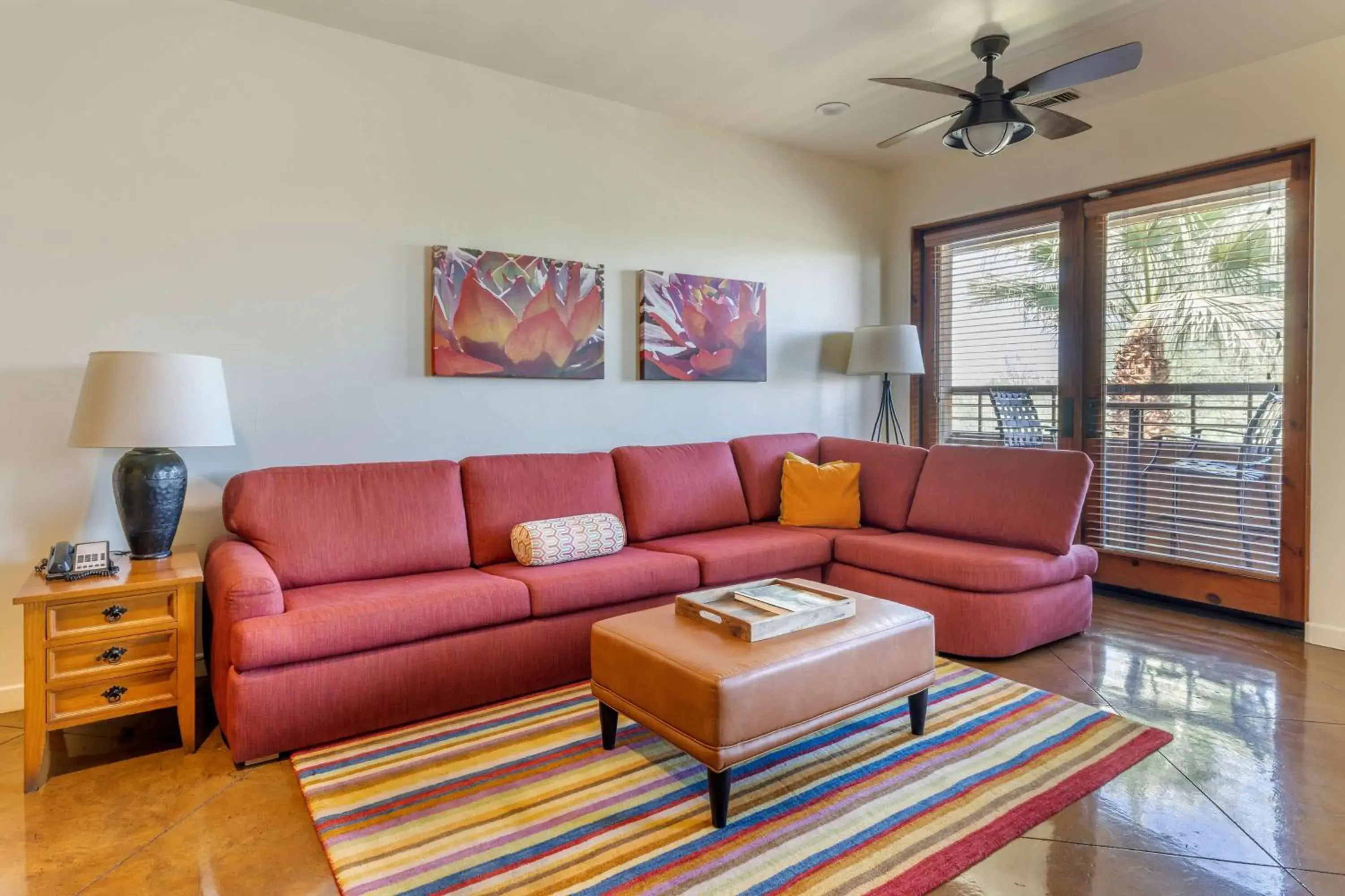 Living room, Seating Area in Hilton Grand Vacations Club Palm Desert