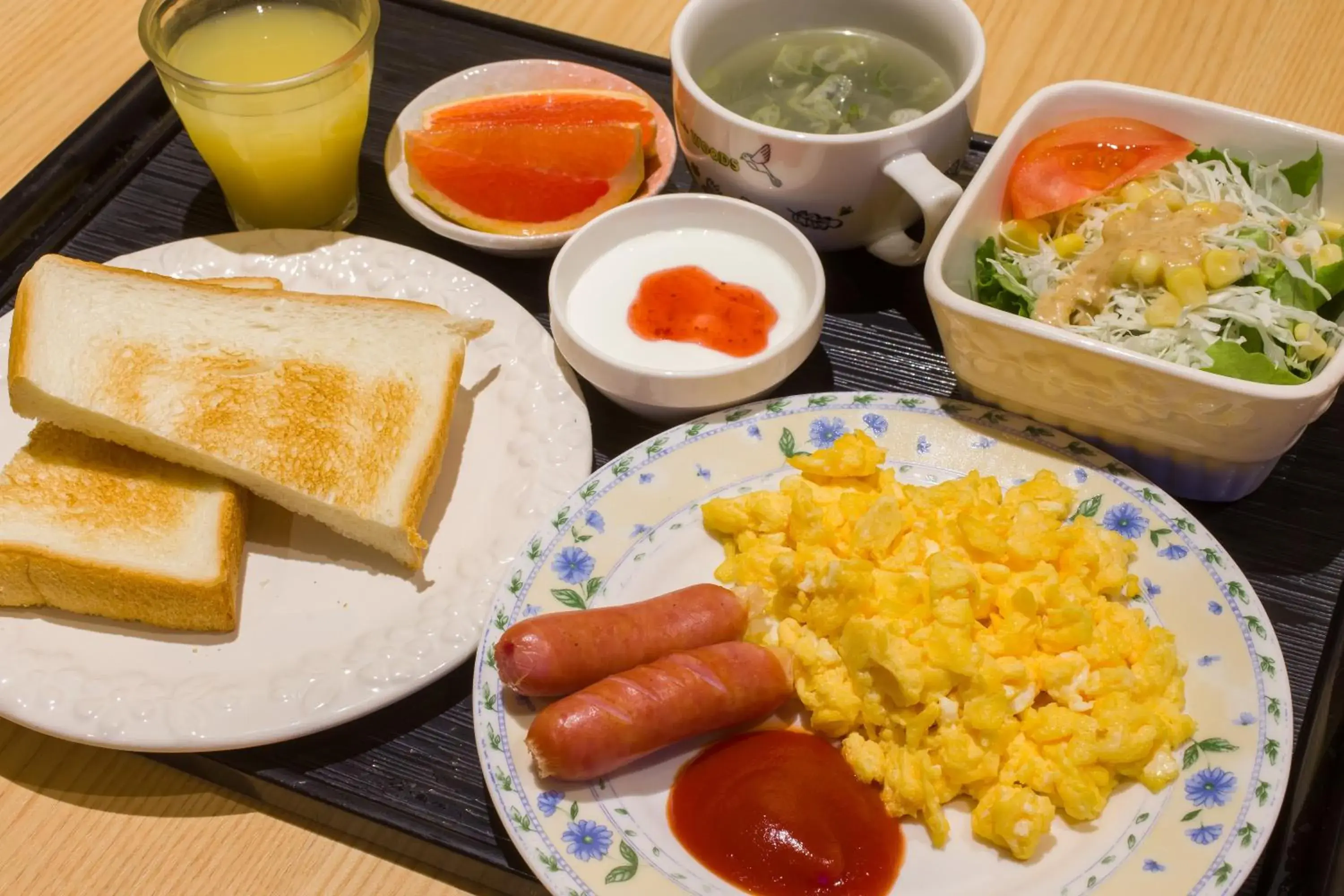 Breakfast in Ochanomizu Inn Breakfast in Ochanomizu Inn