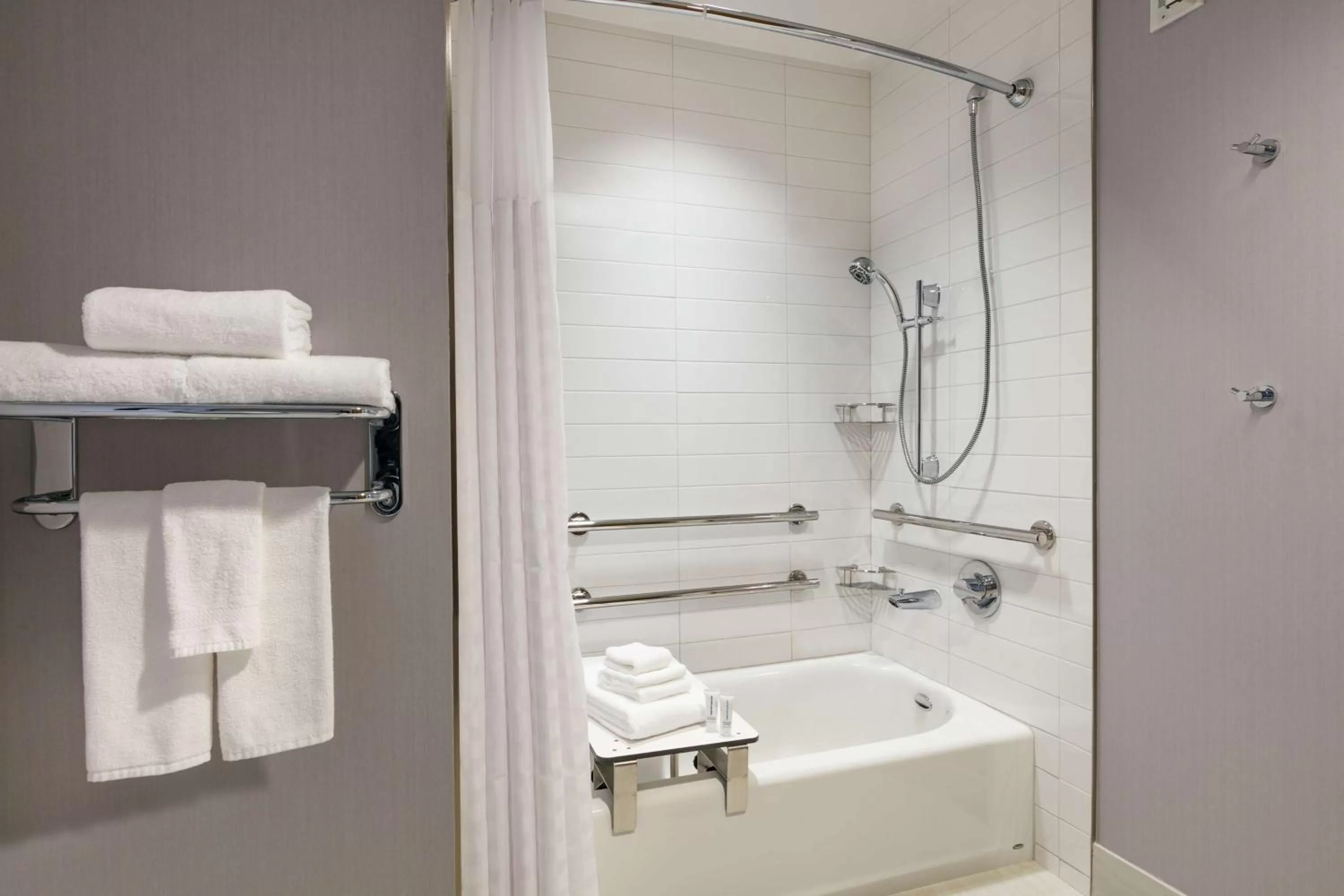 Bathroom in Hyatt Place Fort Worth/TCU