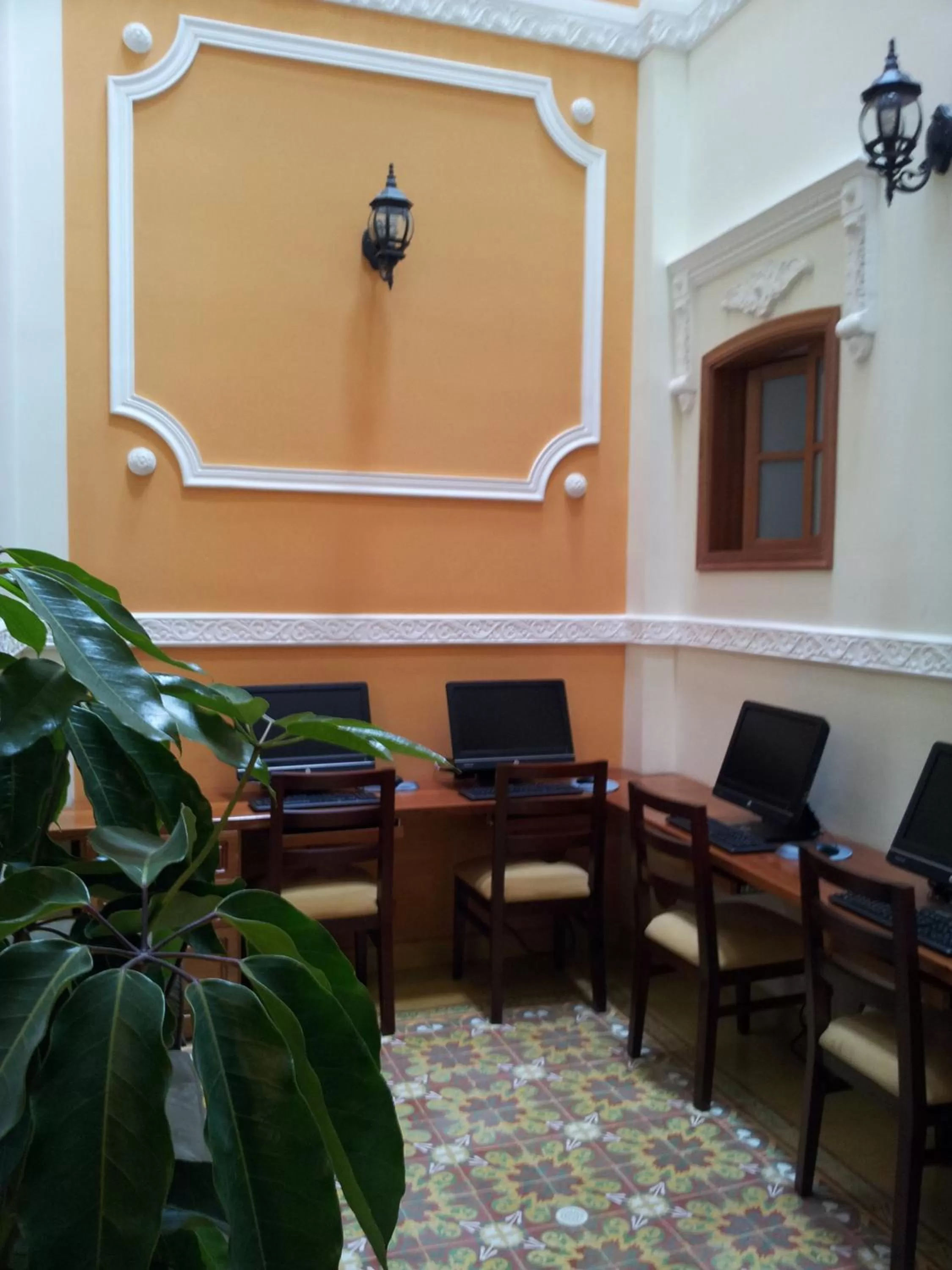 Business facilities in Hotel Santa Lucia Boutique Spa