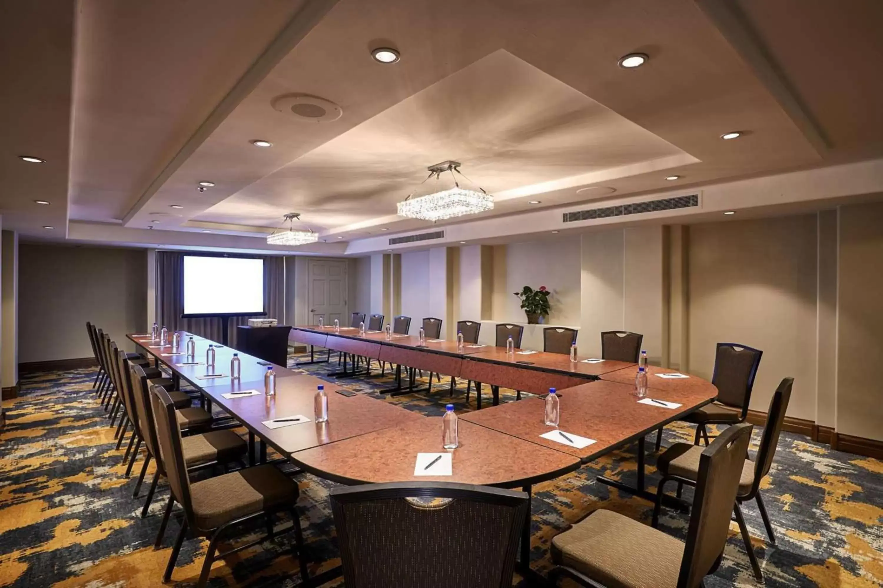 Meeting/conference room in Hilton Phoenix Resort at the Peak - Formerly Pointe Hilton Squaw Peak Resort