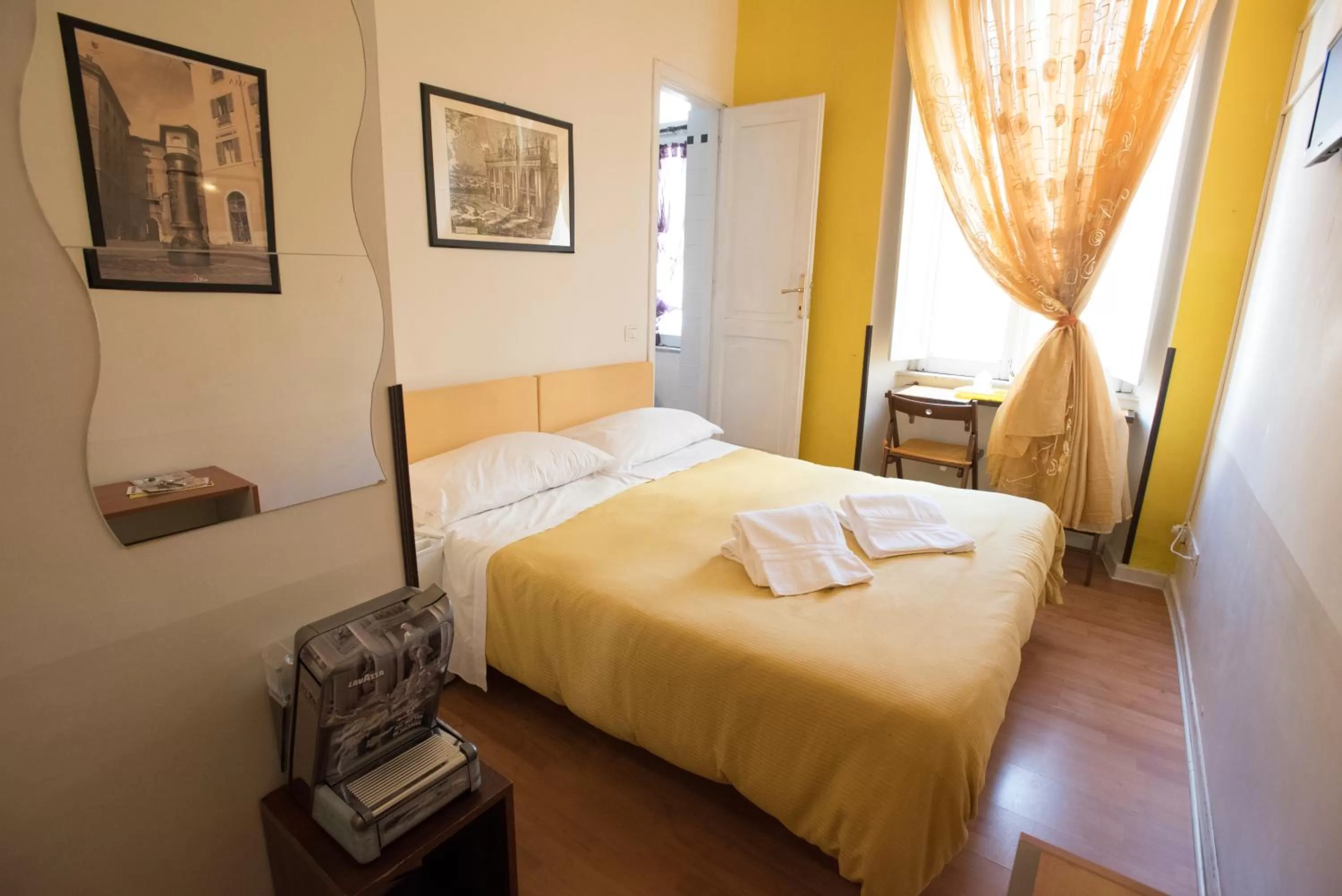 Bed in Quo Vadis Roma 2