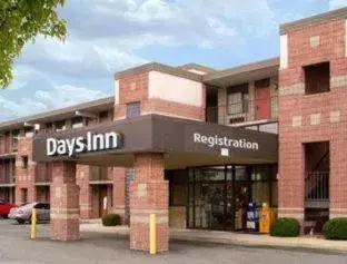 King Room - Pet Friendly/Smoking in Days Inn by Wyndham Vineland