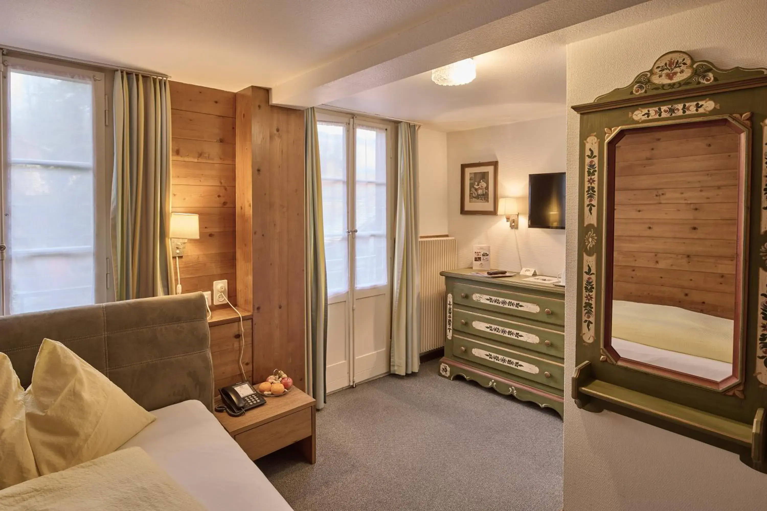 Bedroom, Seating Area in Baeren Hotel, The Bear Inn