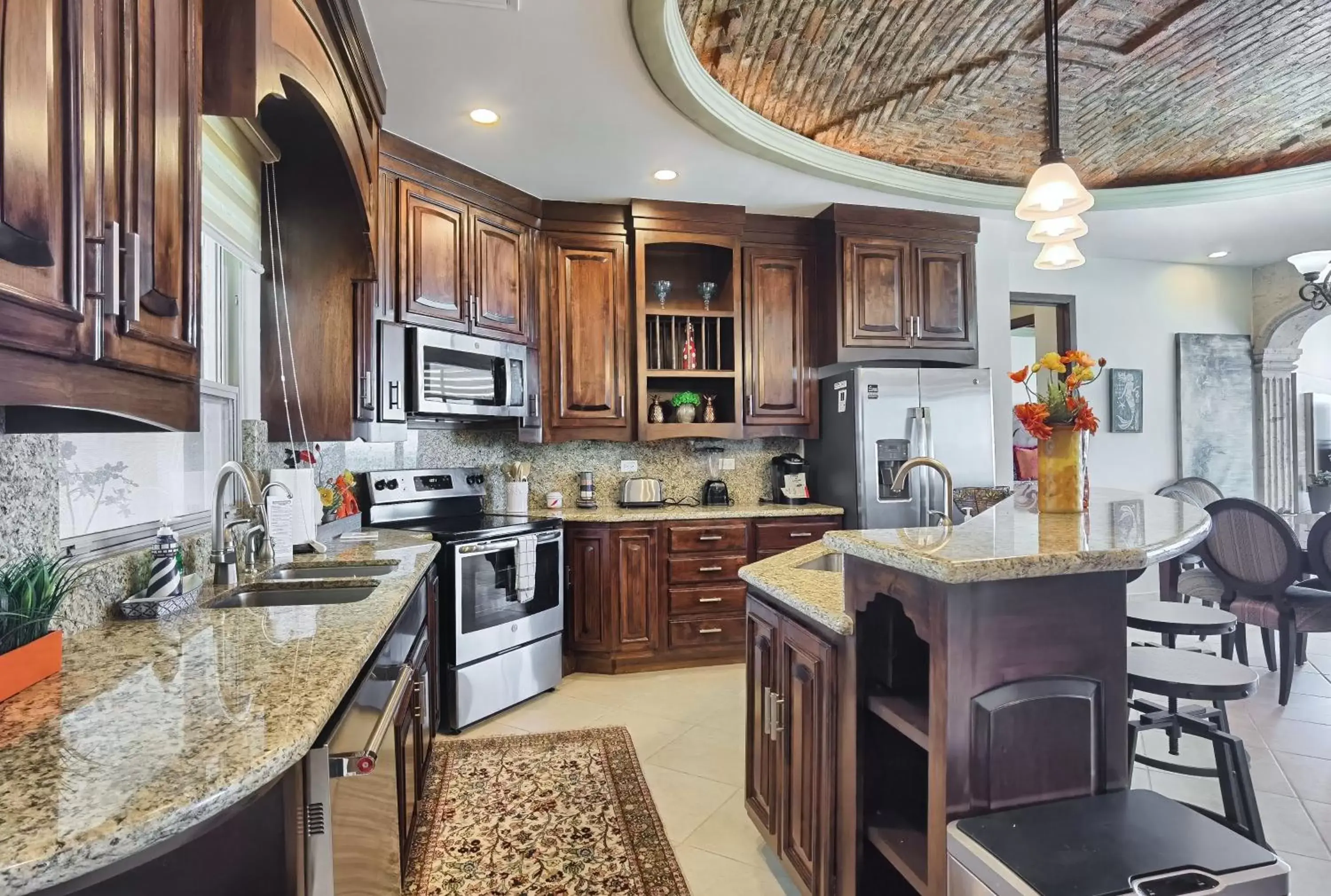 Kitchen/Kitchenette in Esmeralda Beach Resort