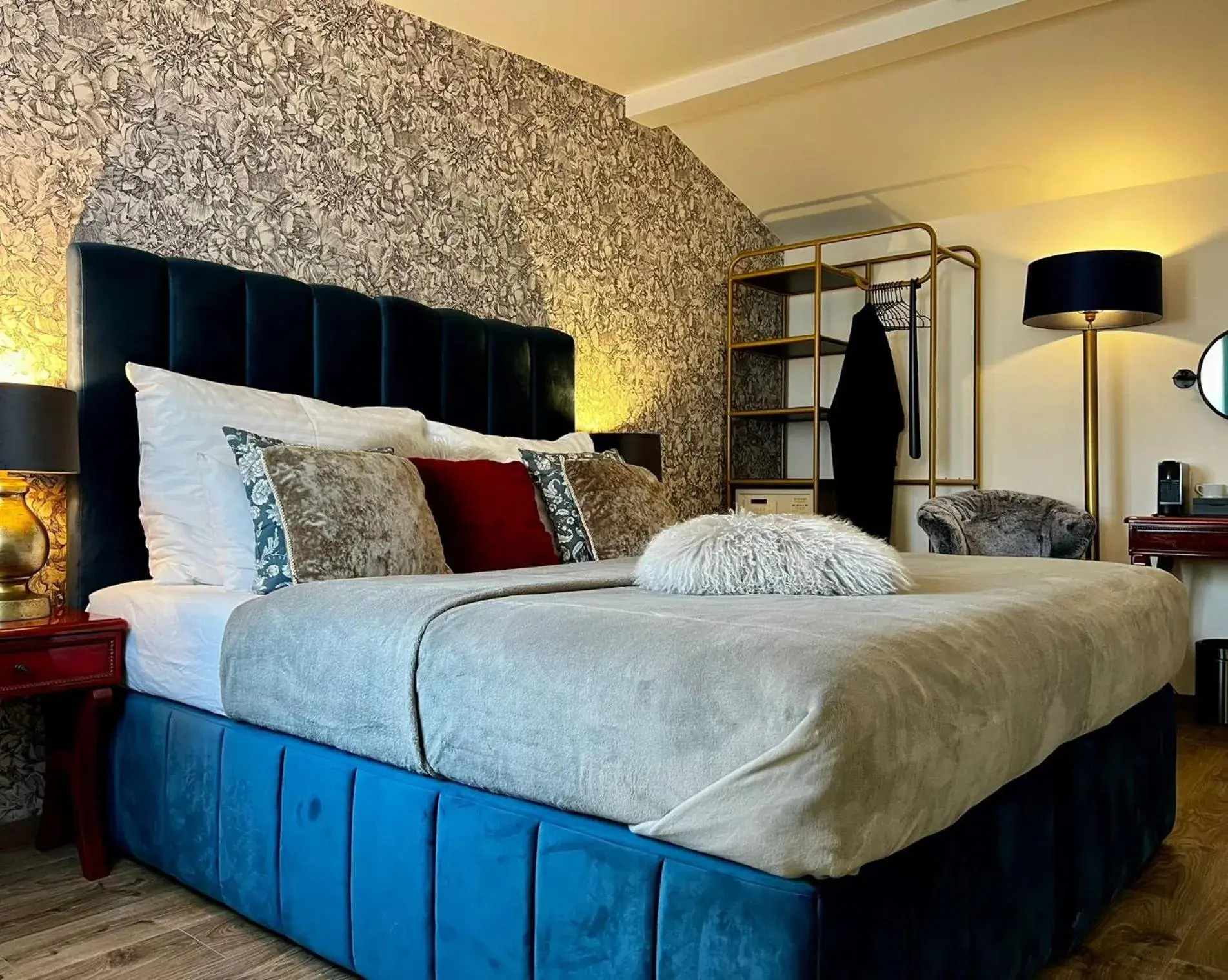 Property building, Bed in Antik Hotel Prague