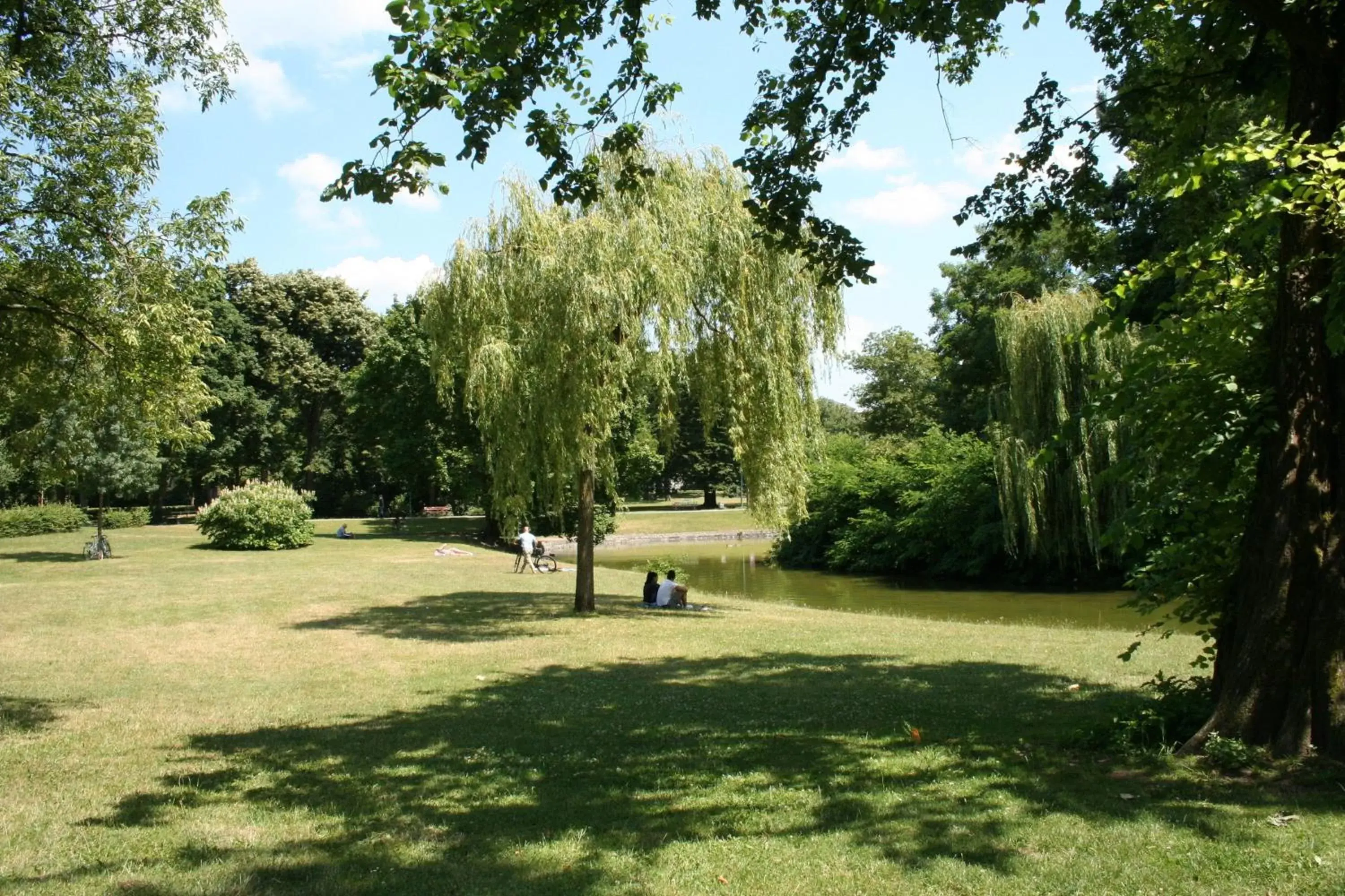 Nearby landmark, Garden in Holiday Inn Express - Darmstadt, an IHG Hotel