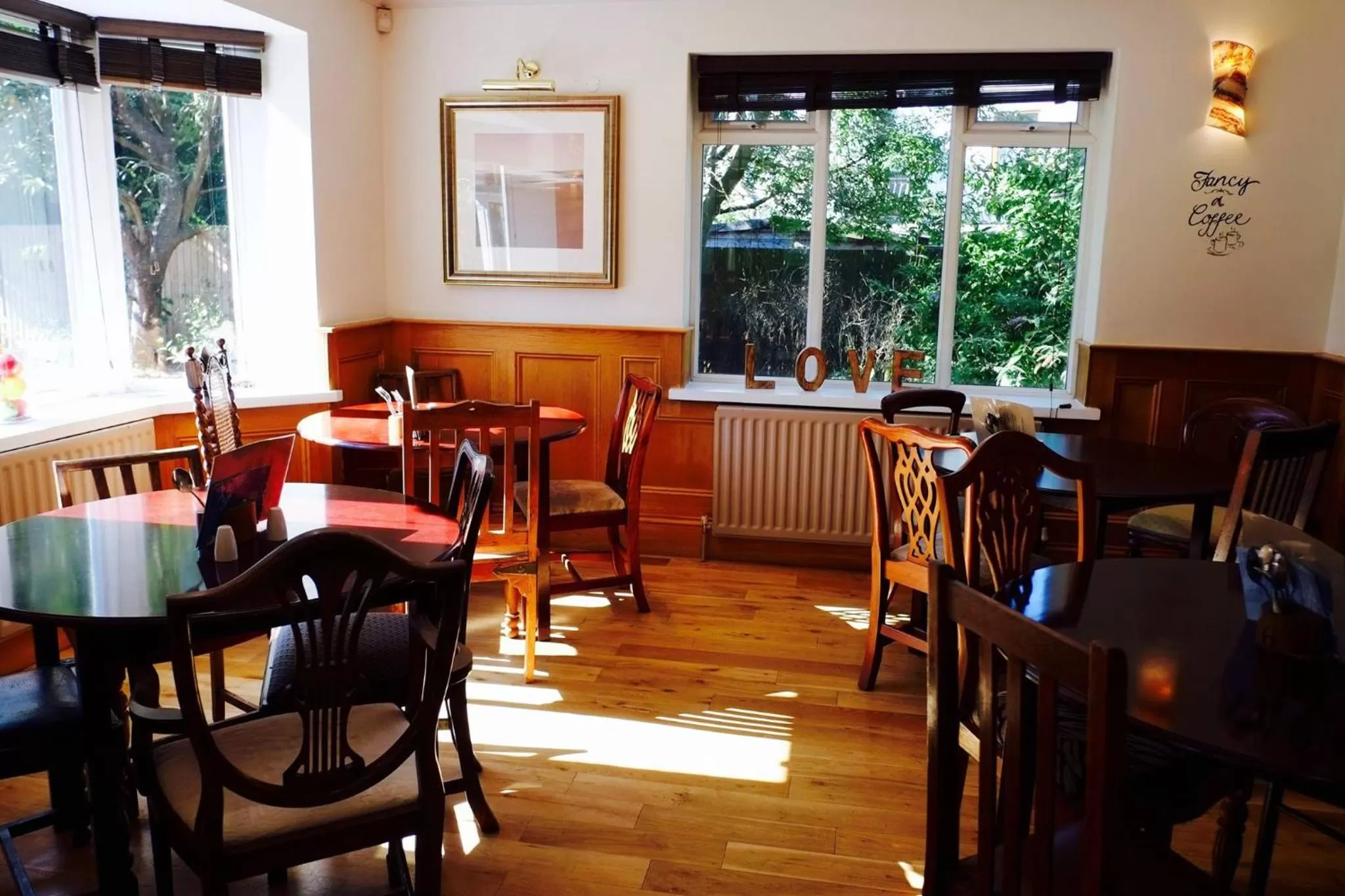 Dining area, Restaurant/Places to Eat in The George Carvery & Hotel