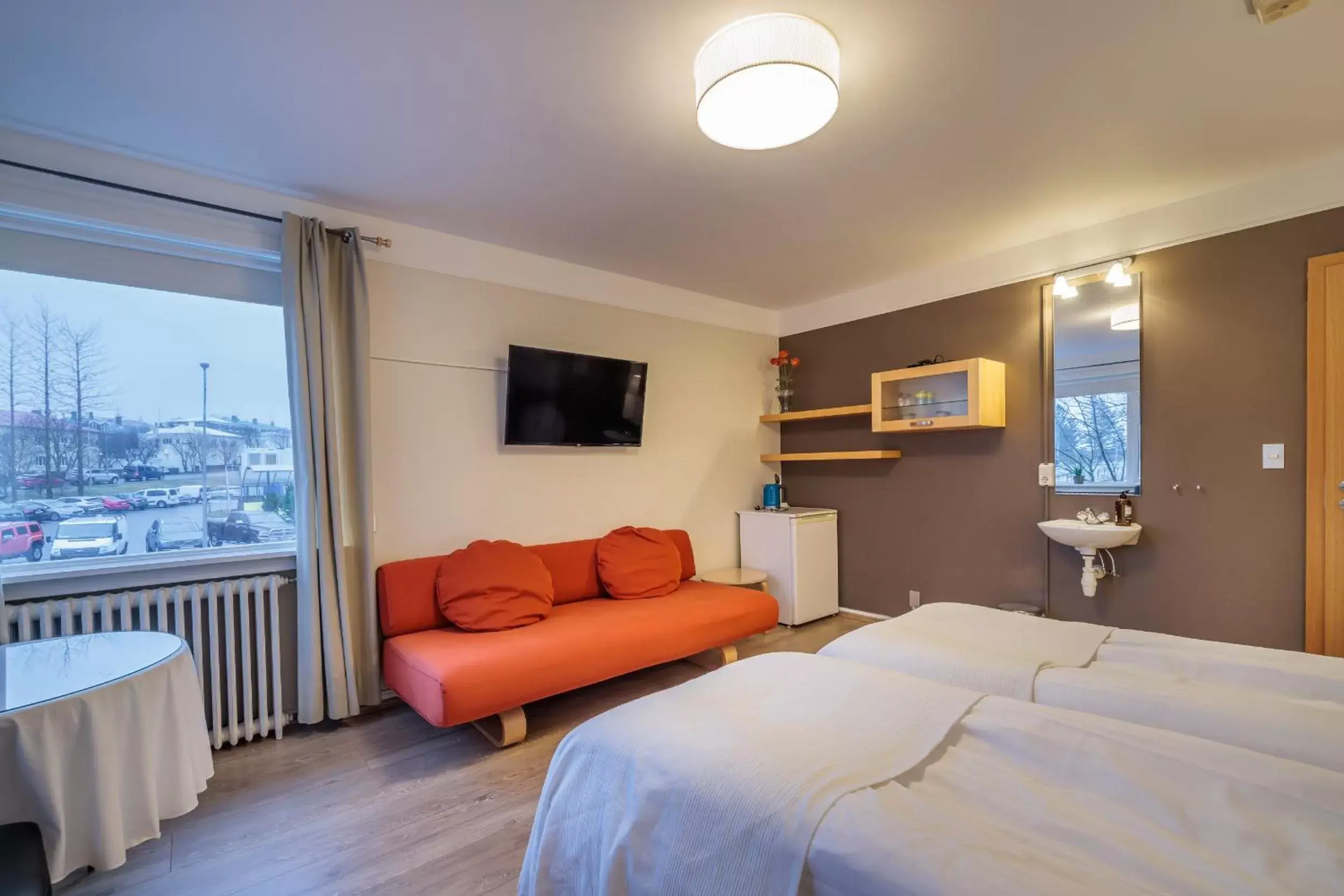 Photo of the whole room in Snorri's Guesthouse Photo of the whole room in Snorri's Guesthouse