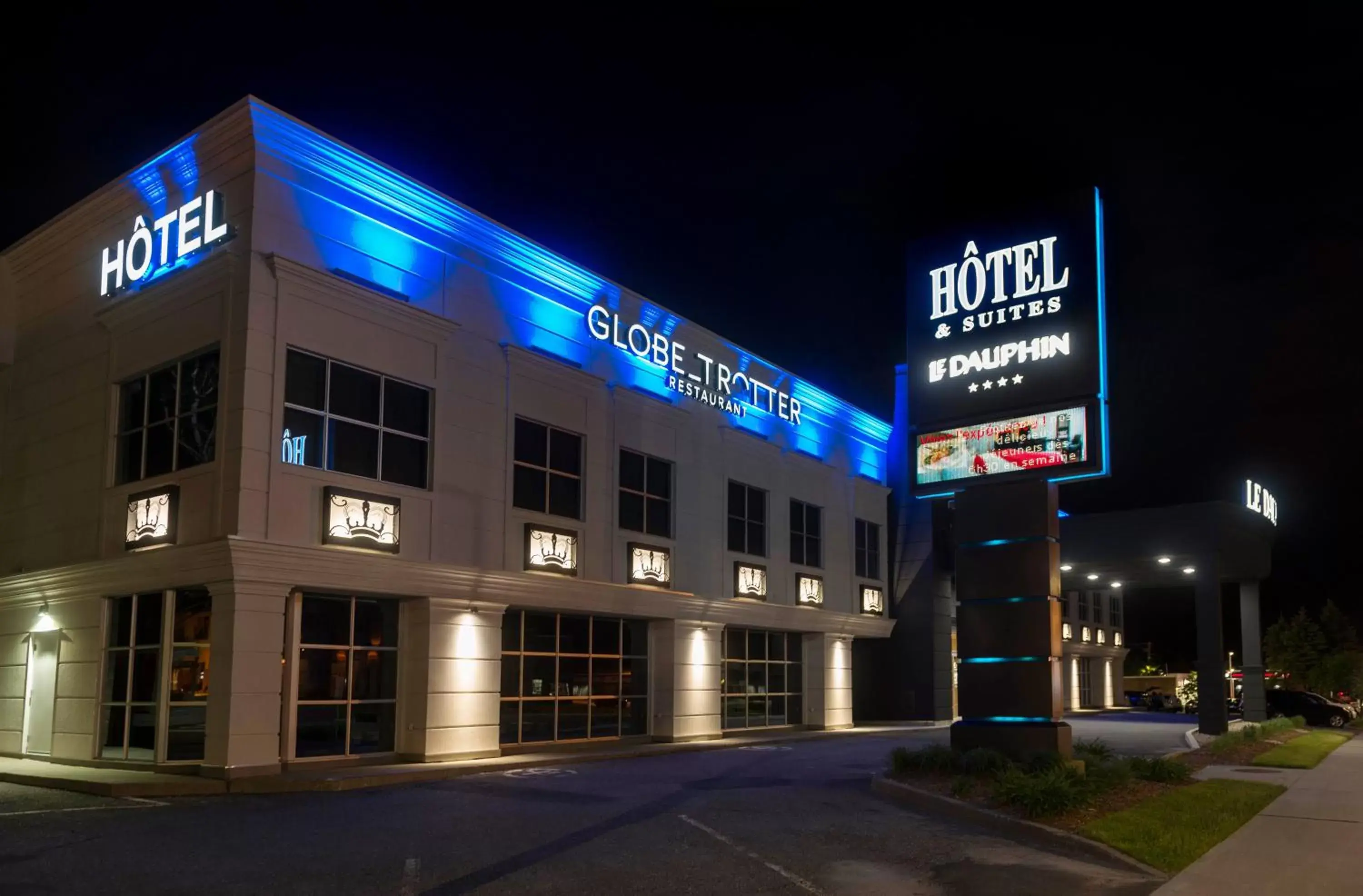 Facade/entrance in Hotel & Suites Le Dauphin Drummondville