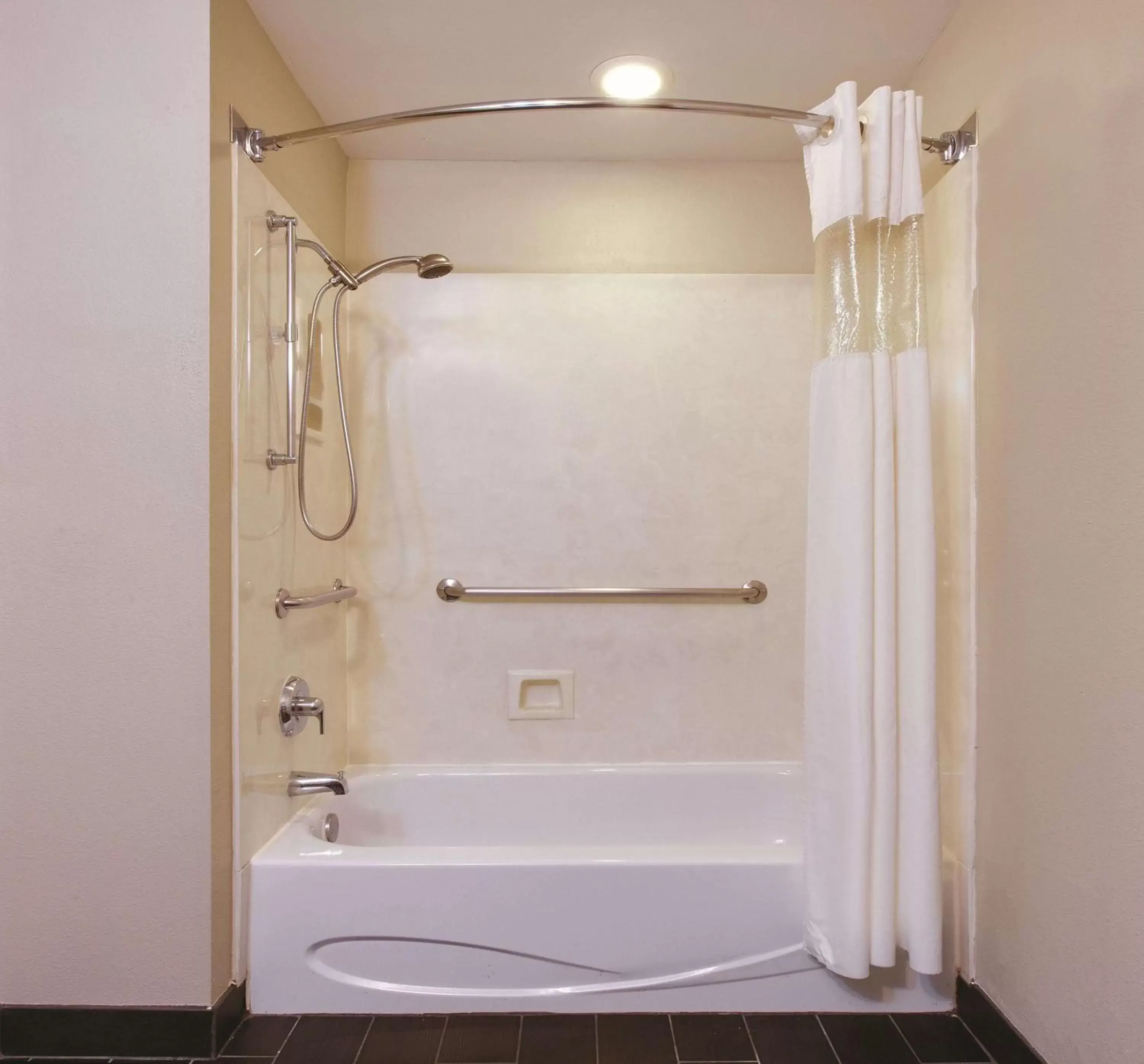 Photo of the whole room, Bathroom in La Quinta by Wyndham Rockwall