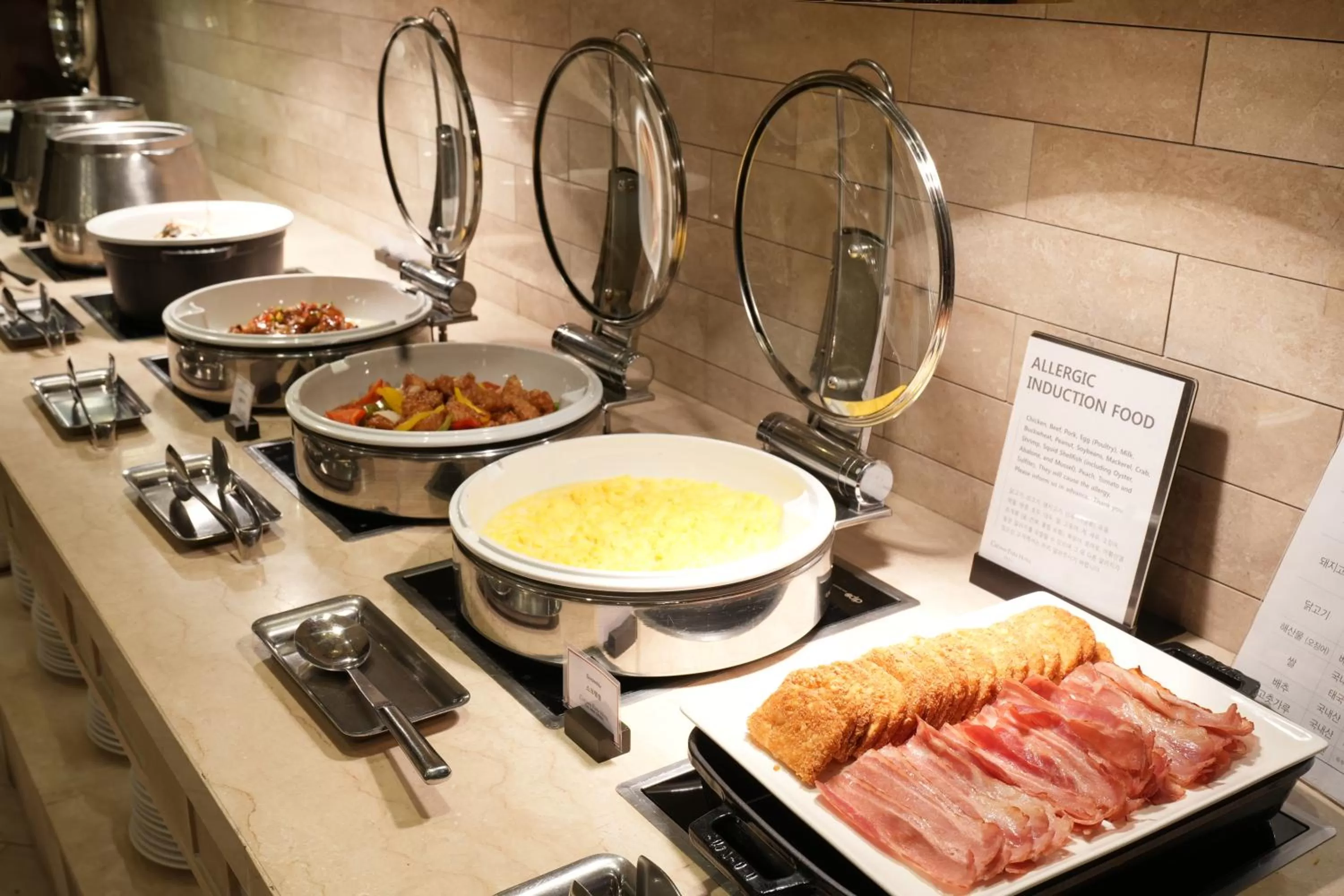 Restaurant/places to eat in Crown Park Hotel Seoul