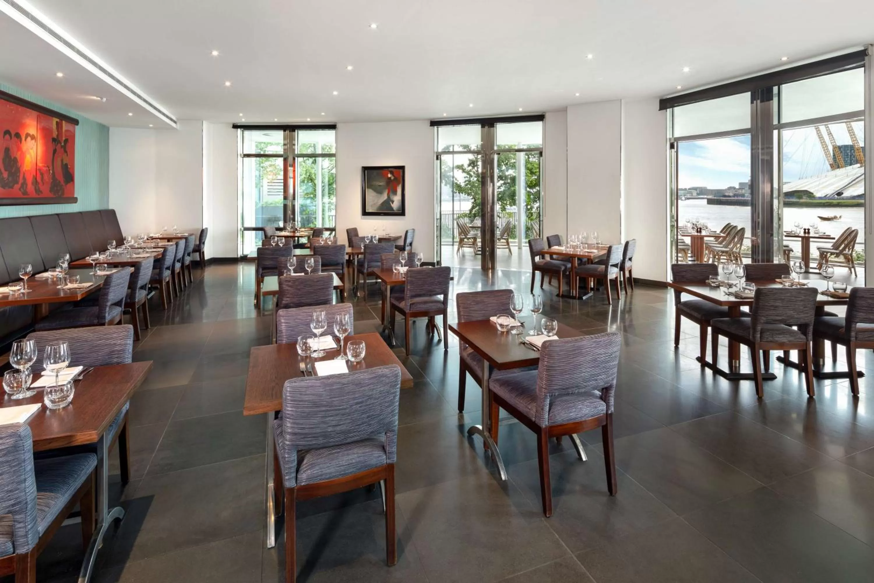 Restaurant/places to eat in Radisson Blu Hotel, London Canary Wharf East