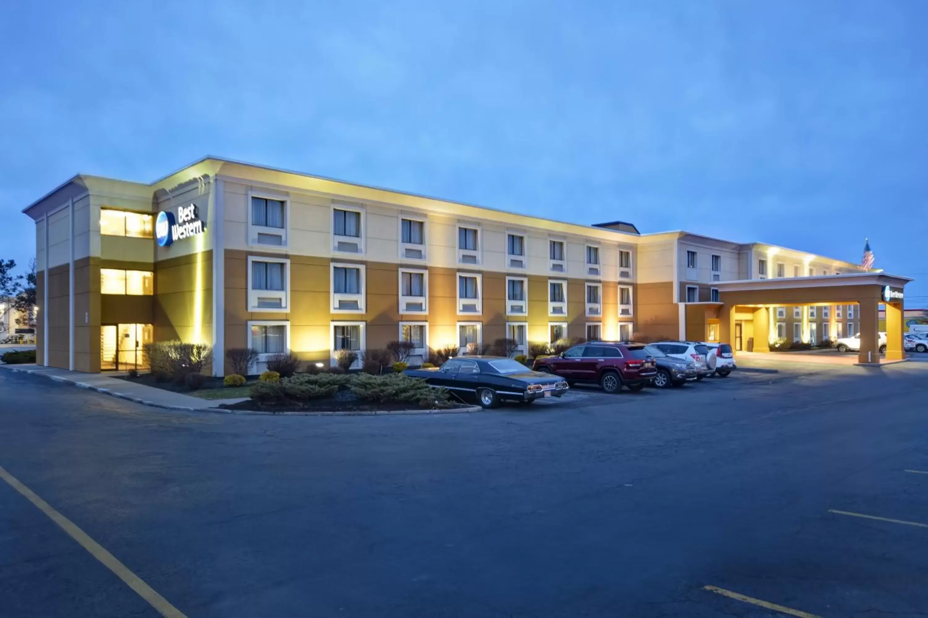 Property Building in Best Western Rochester Marketplace Inn