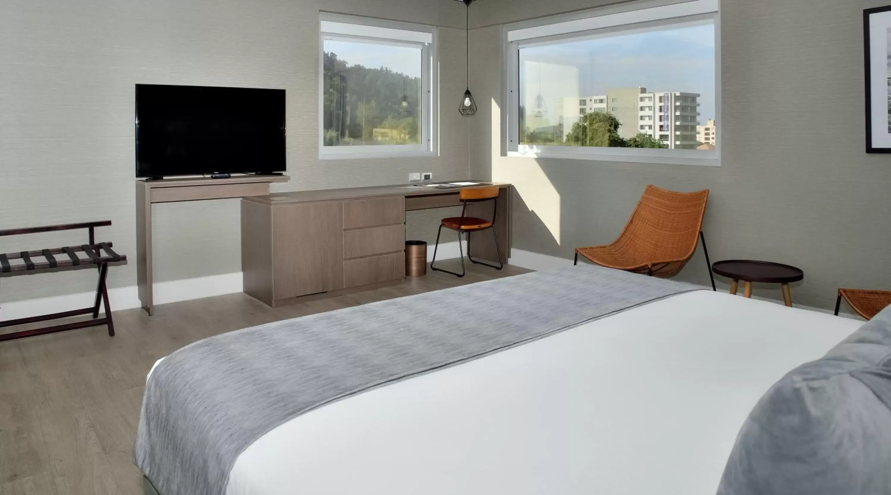 Bedroom, Bed in Radisson Hotel Curico