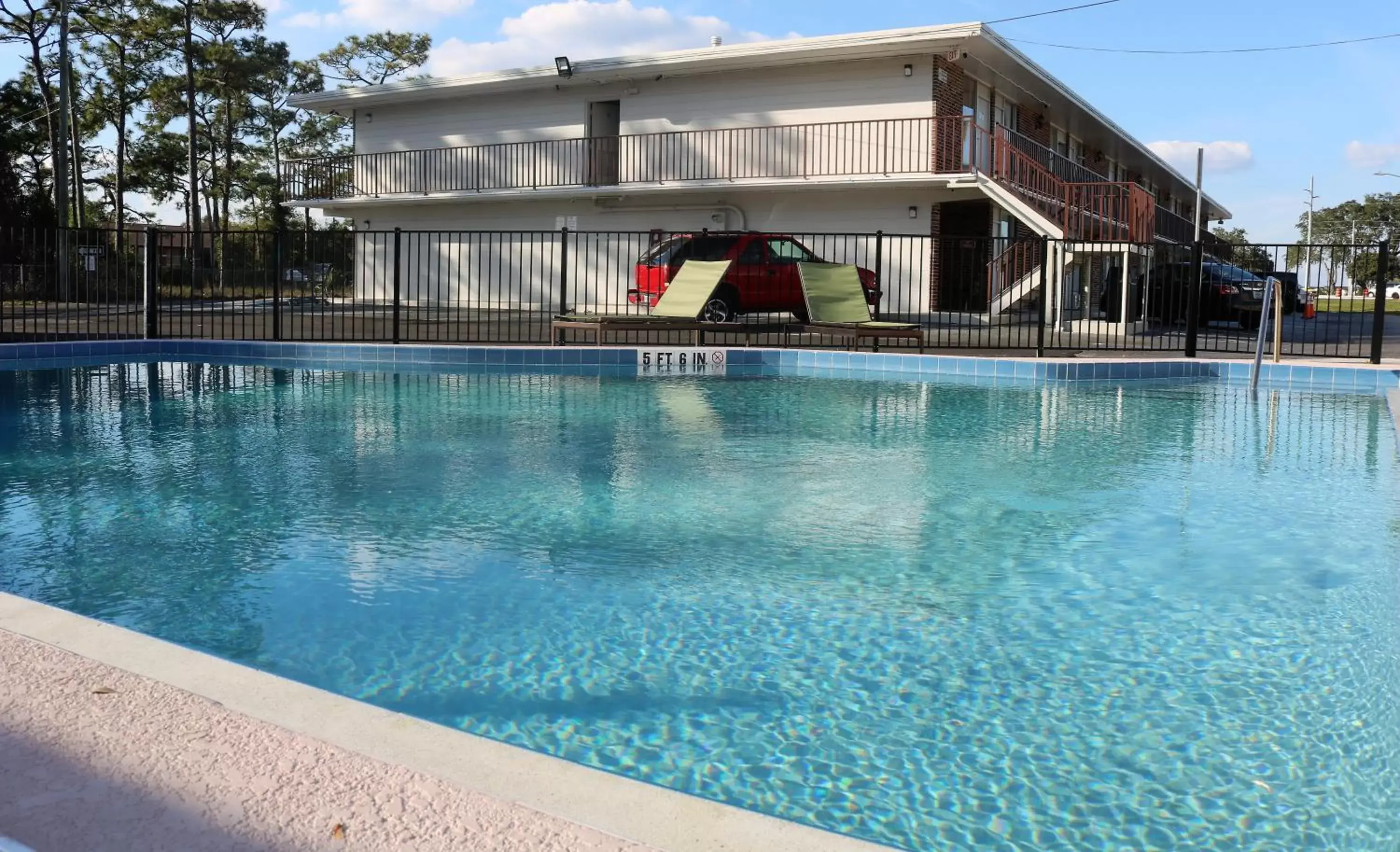 Swimming Pool in Magic Key - Near Disney