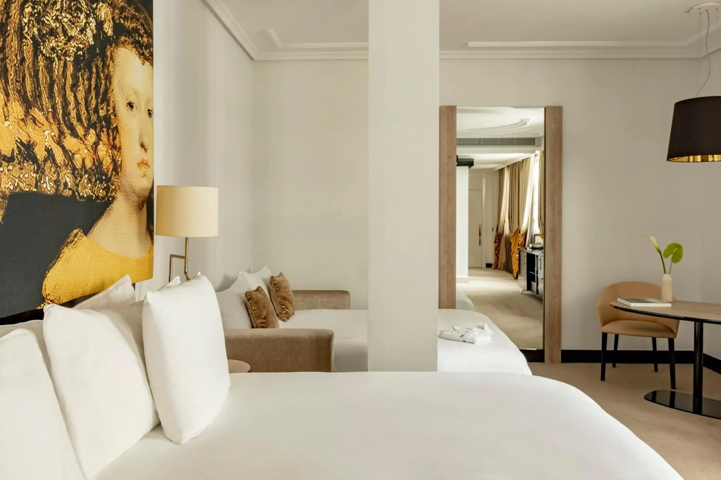 Bed in Palacio de los Duques Gran Meliá - The Leading Hotels of the World