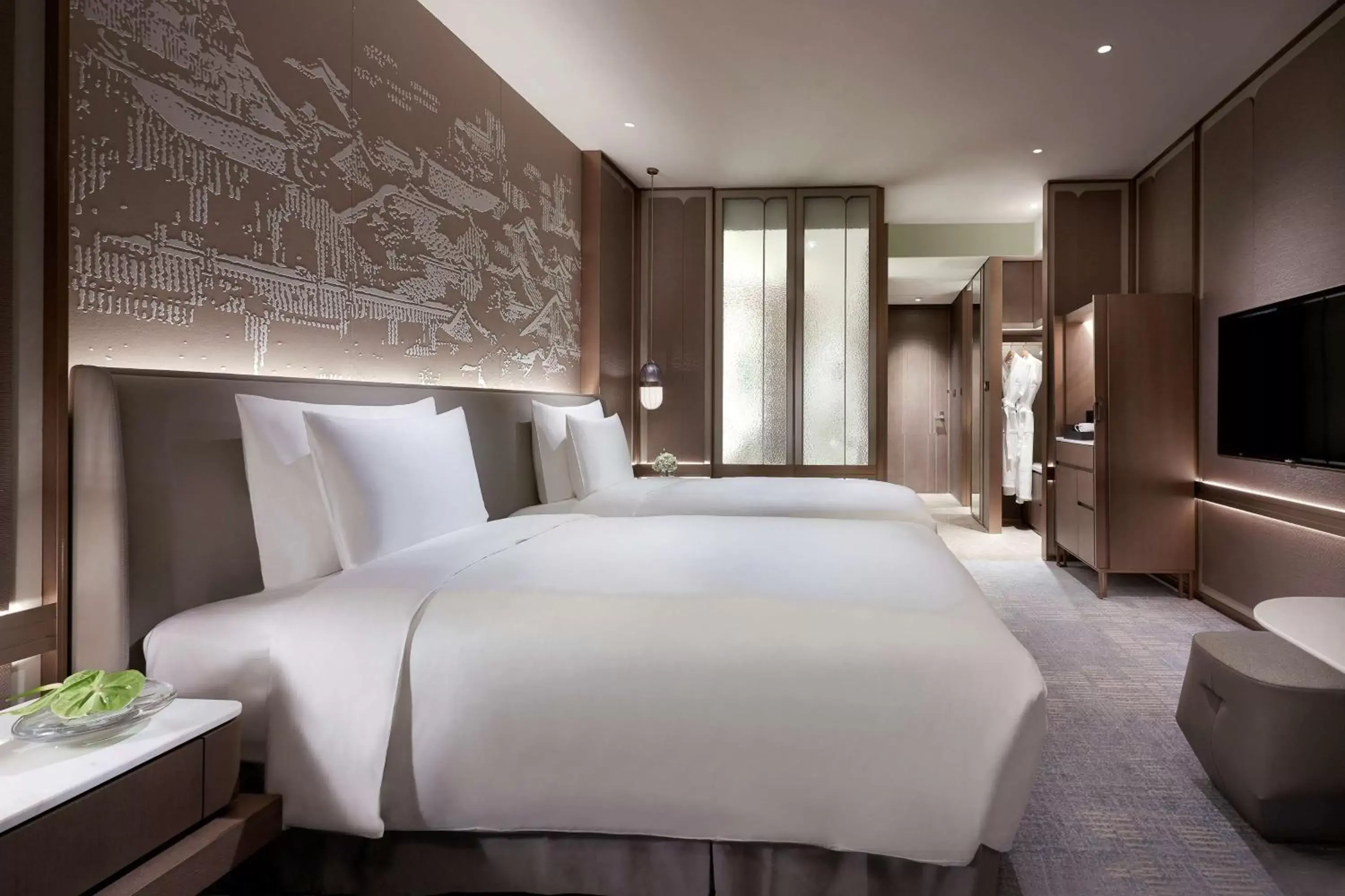 Bedroom, Bed in Kempinski Hotel Nanjing