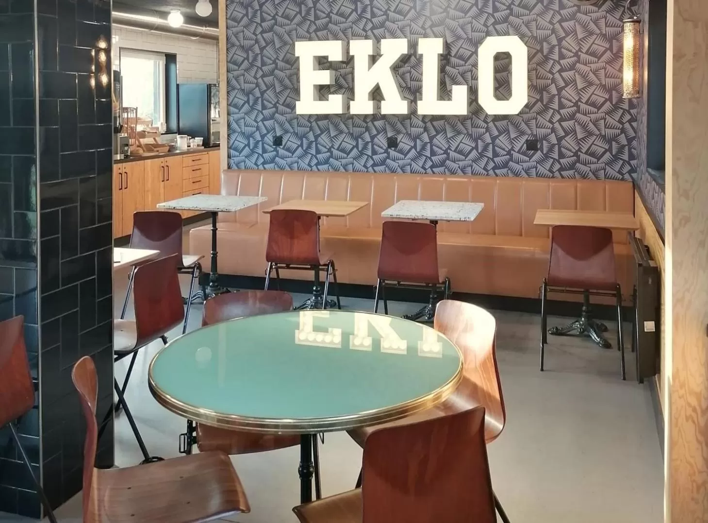 Restaurant/places to eat in Eklo Hotels Le Mans