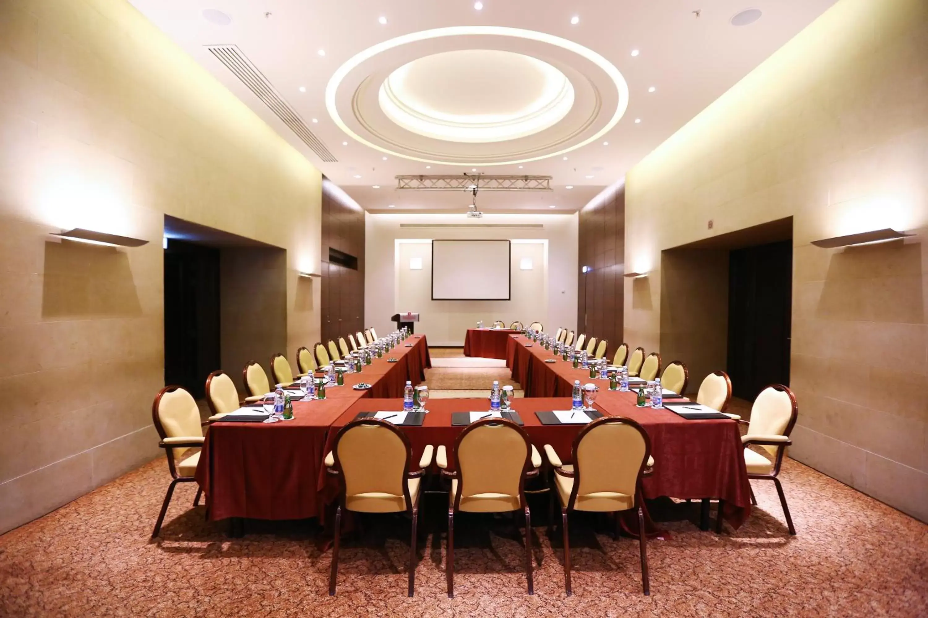 Banquet/Function facilities in Ramada Plaza by Wyndham Beirut Raouche