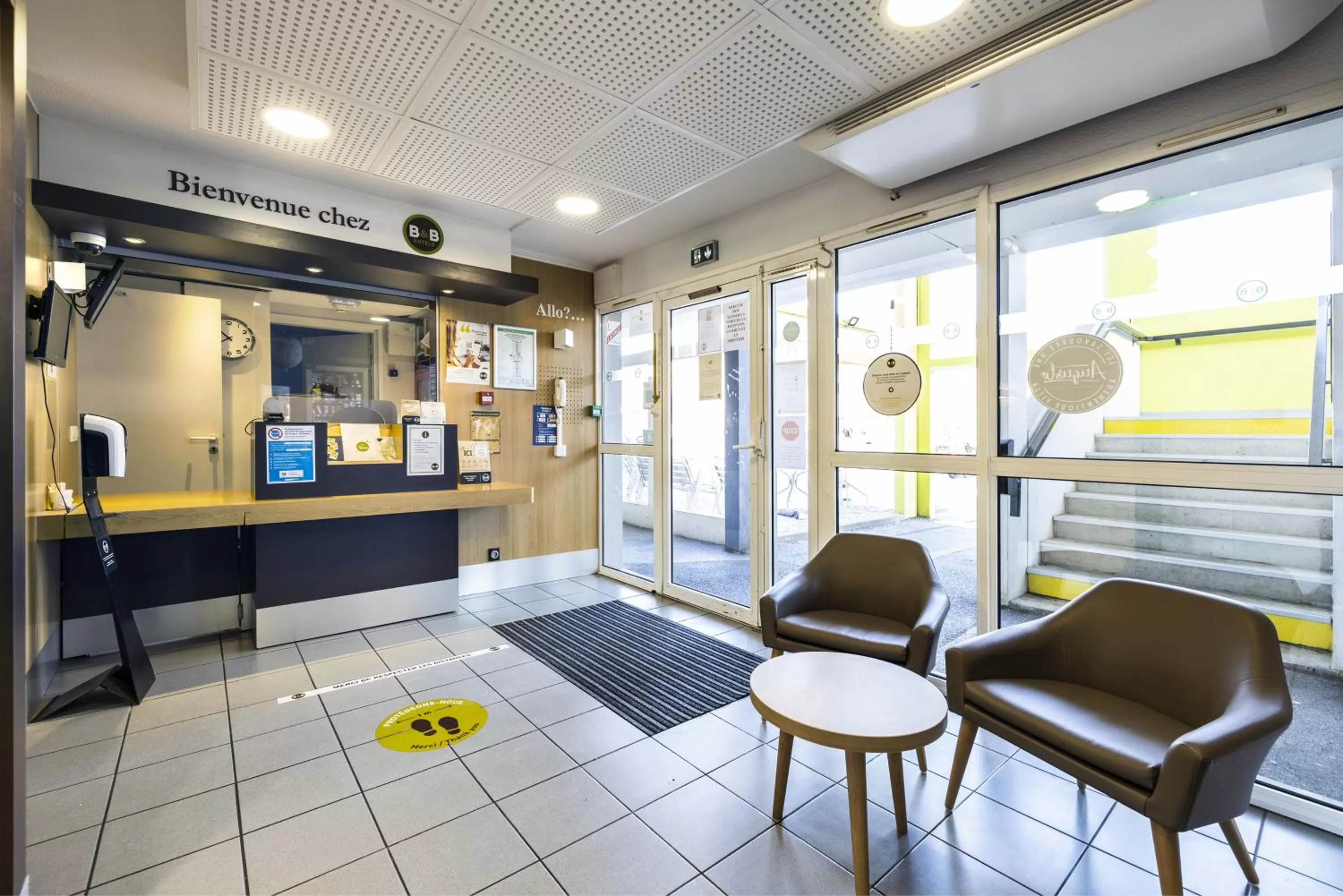 Lobby or reception in B&B HOTEL Perpignan Sud Porte d'Espagne